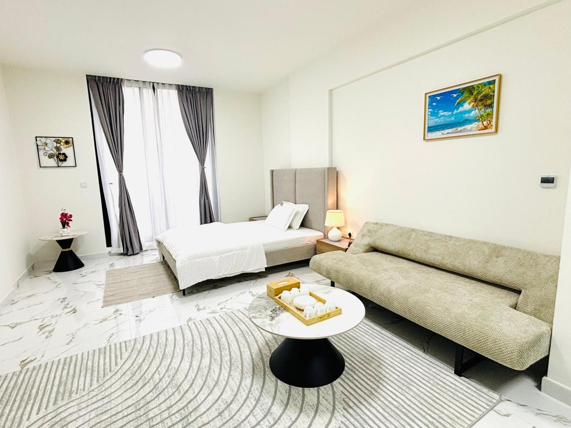 One-Bedroom Apartment
