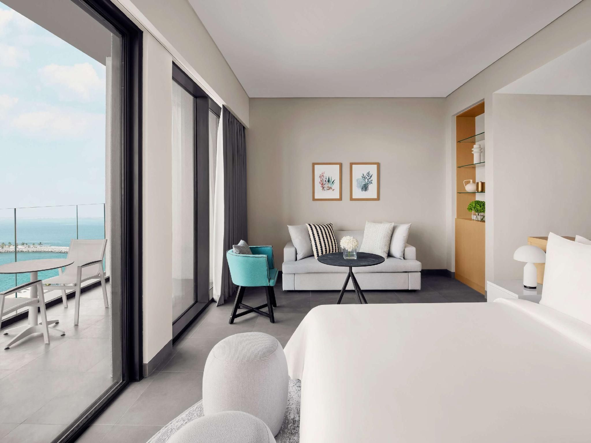 Superior Island Sea View King Room