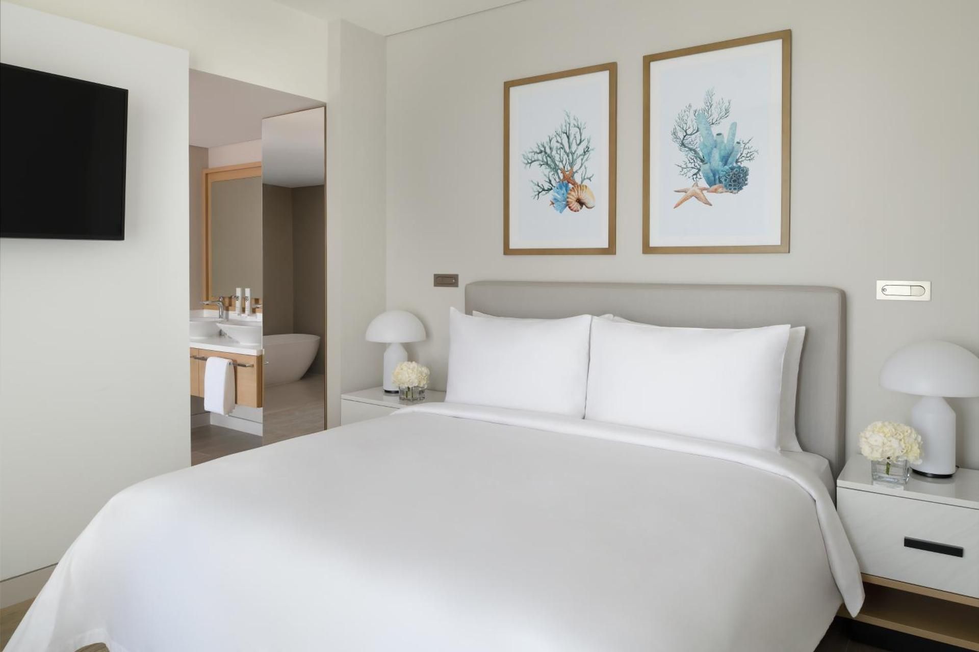 Al Marjan Beachfront Suite with Private Pool