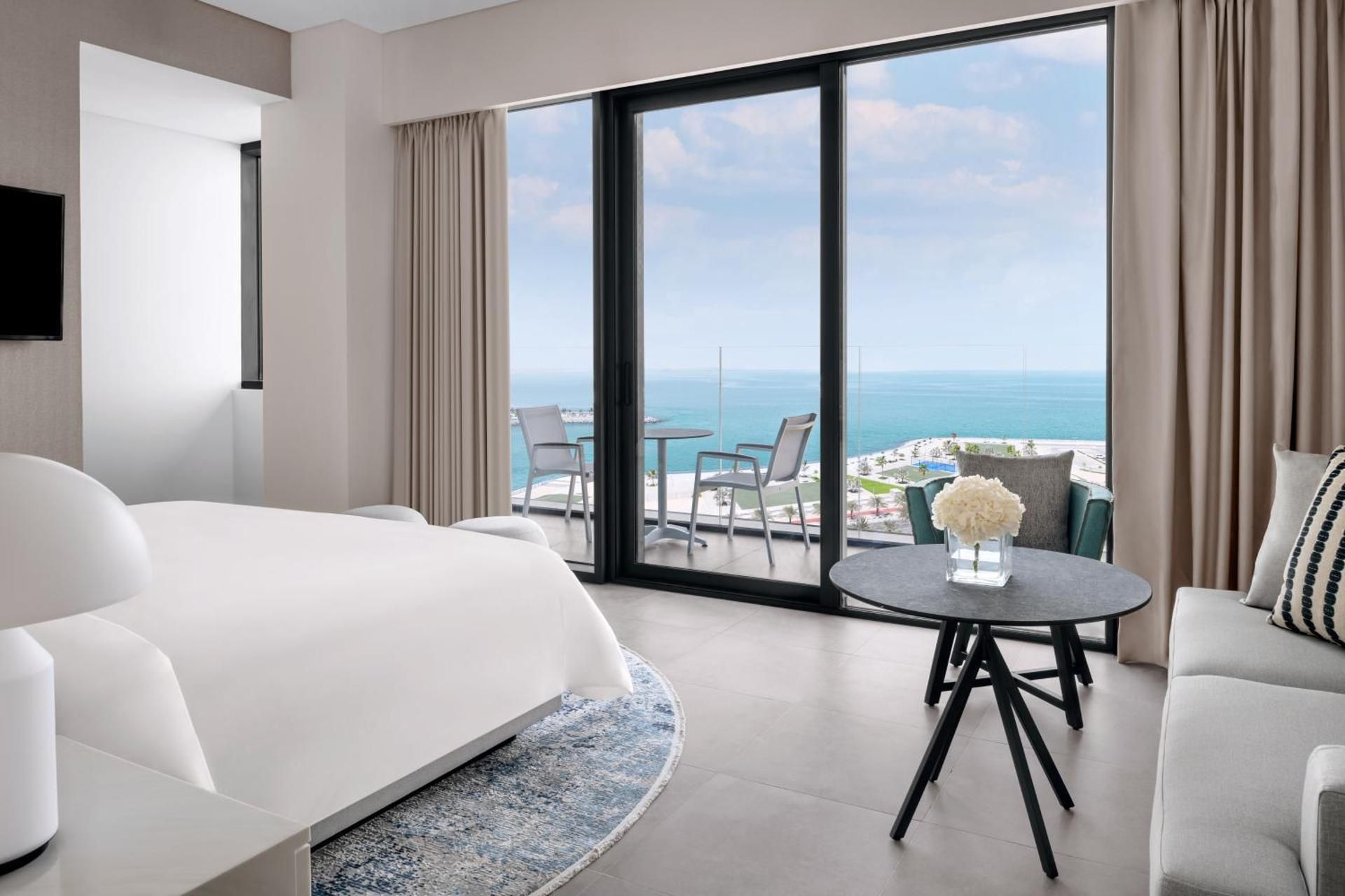 Panoramic Bridge Junior Suite