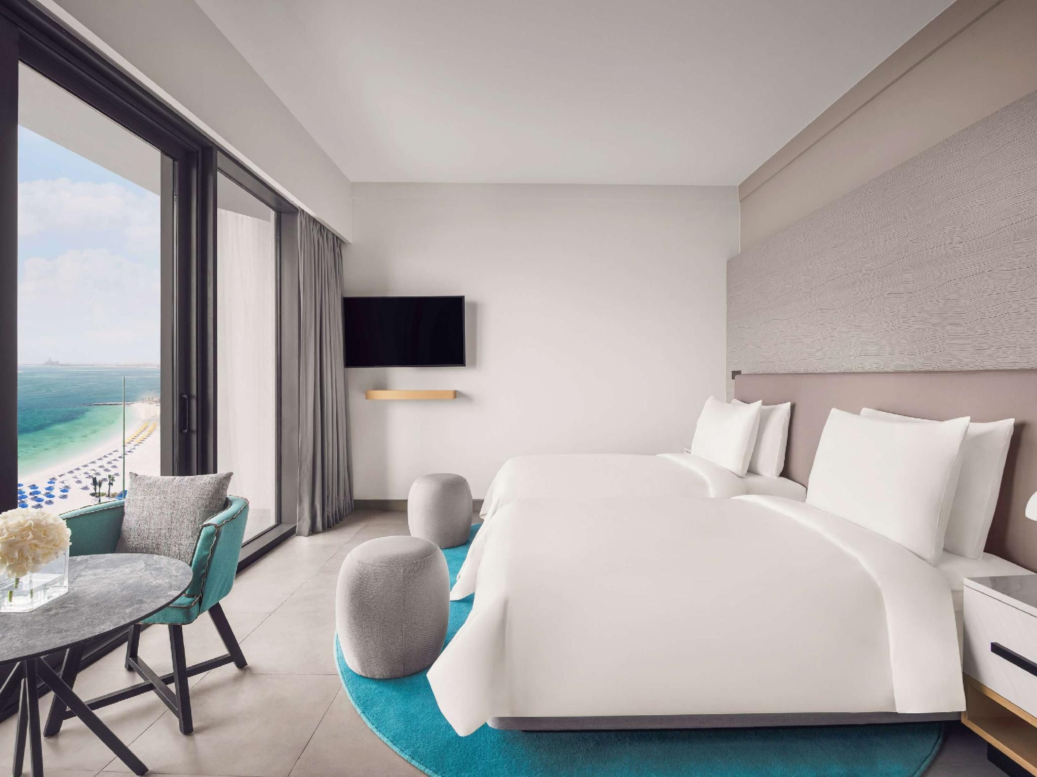 Premium Beach and Pool Twin Room
