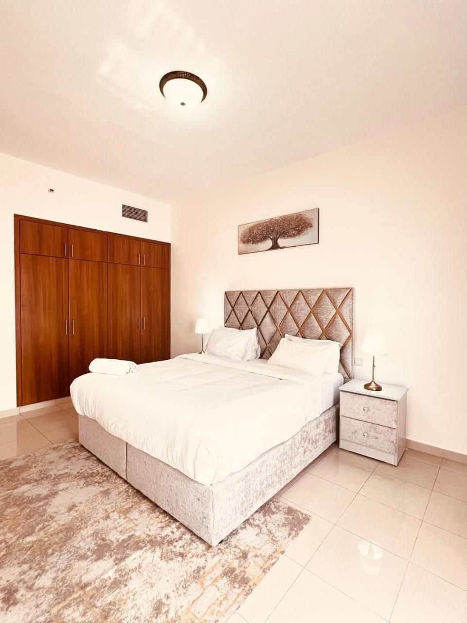 One-Bedroom Apartment with Terrace