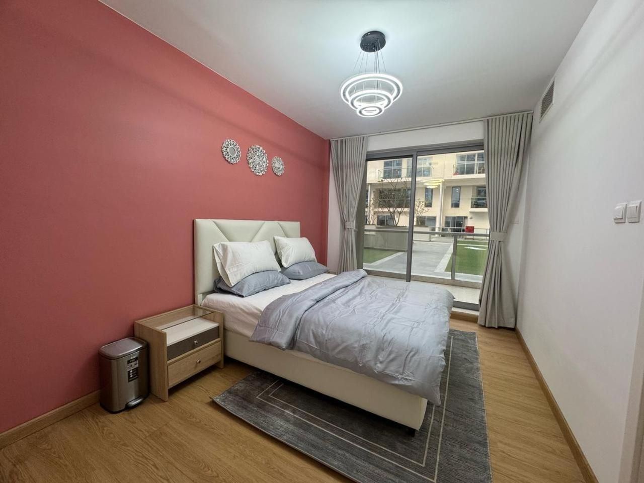 Two-Bedroom Deluxe Apartment with Balcony