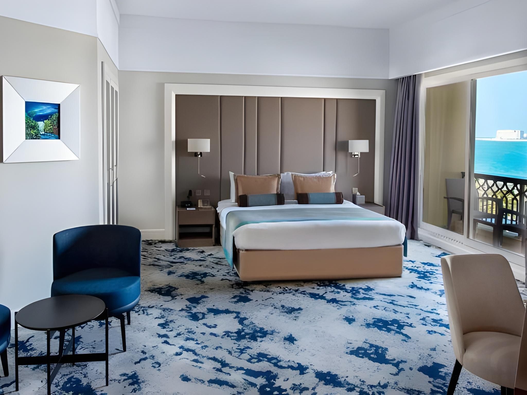 Interconnecting Family Suite with Sea or Pool View