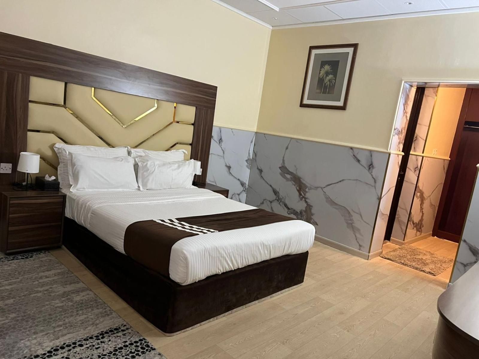 Deluxe Family Room