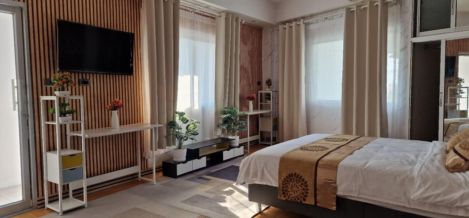 King Bed Room