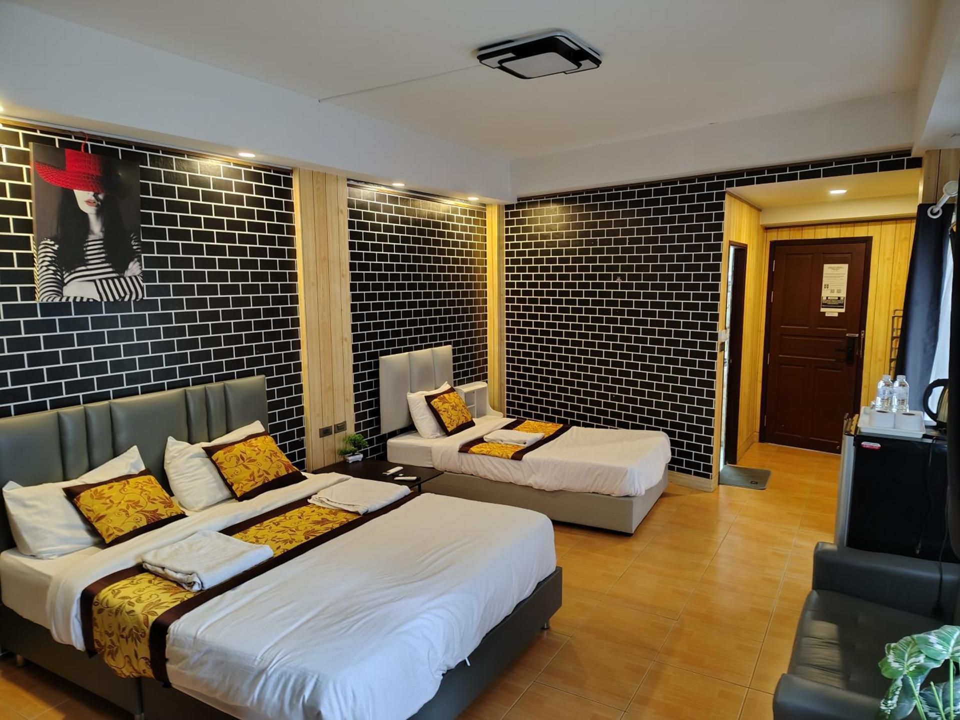 Comfort Triple Room