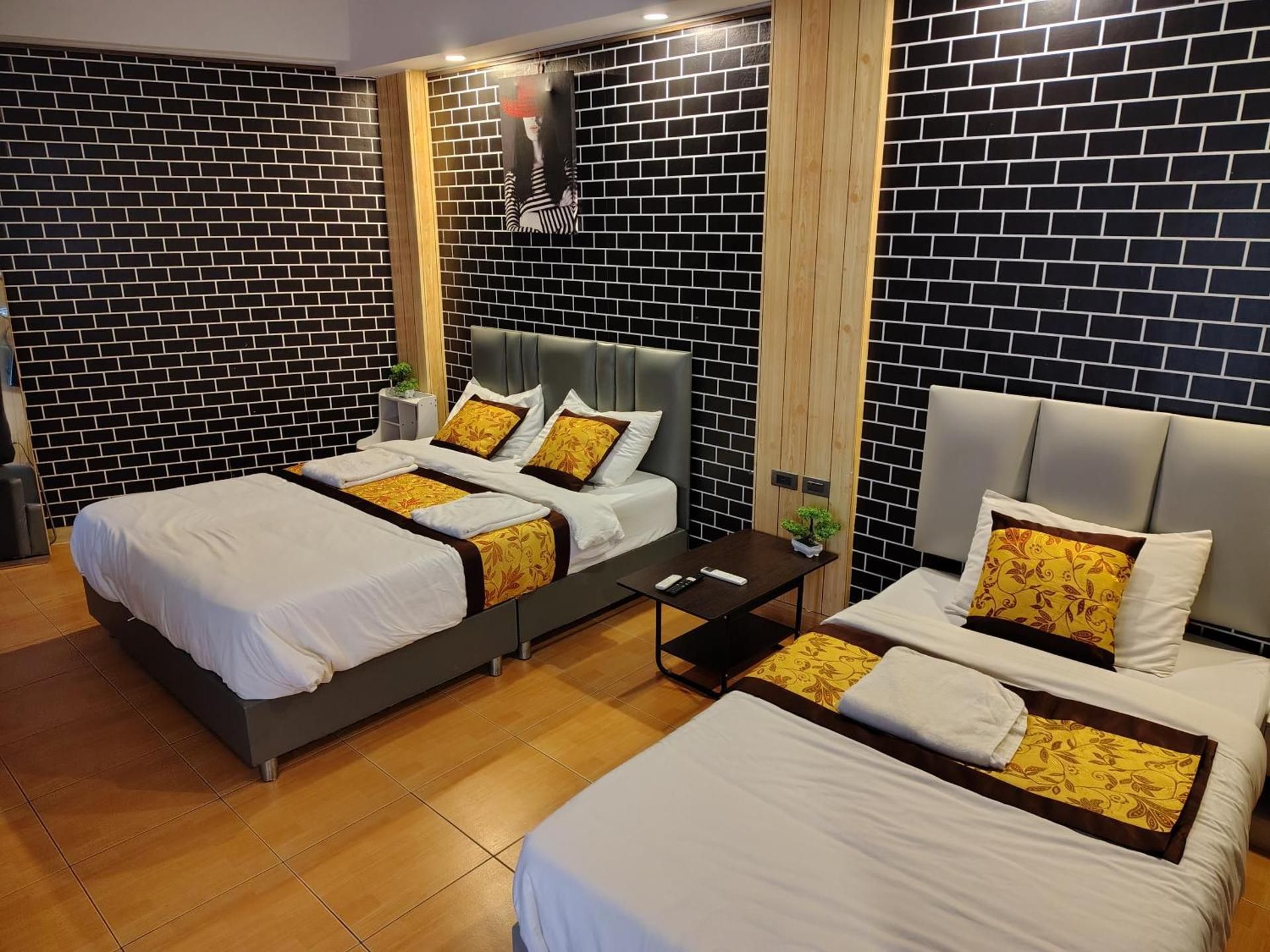 Comfort Triple Room