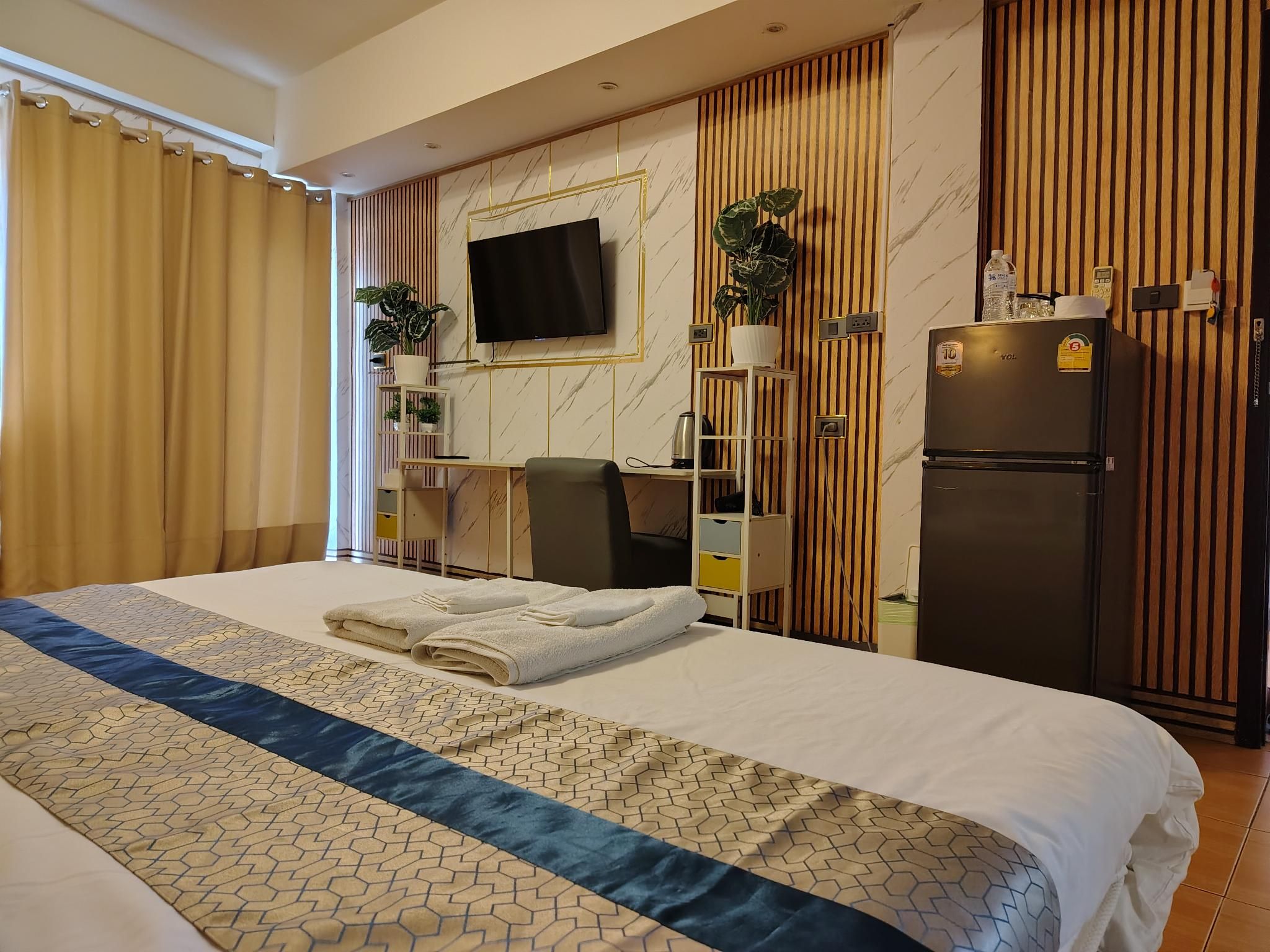 King Bed