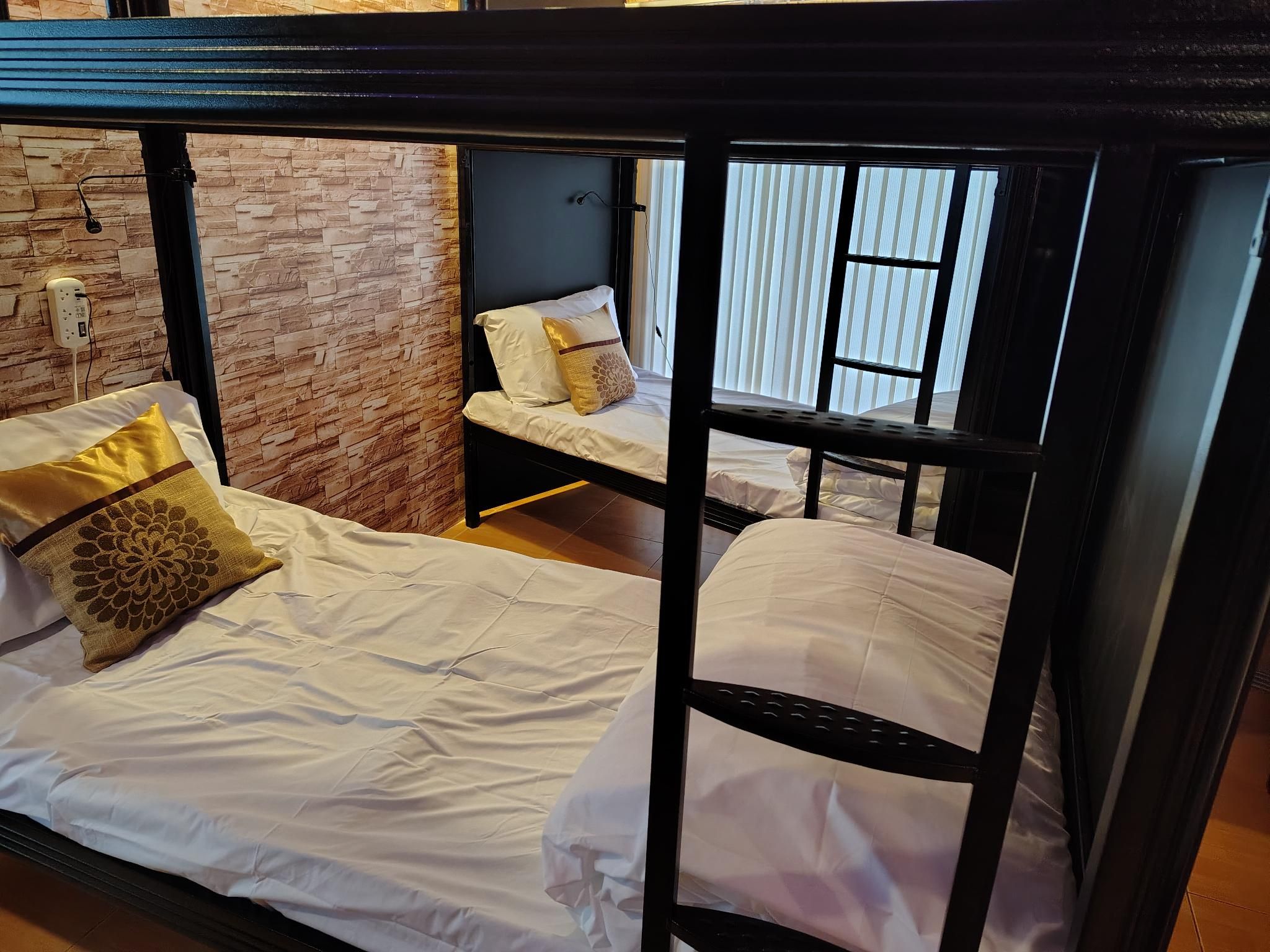 Bed in 4 Bed Ensuite Dorm