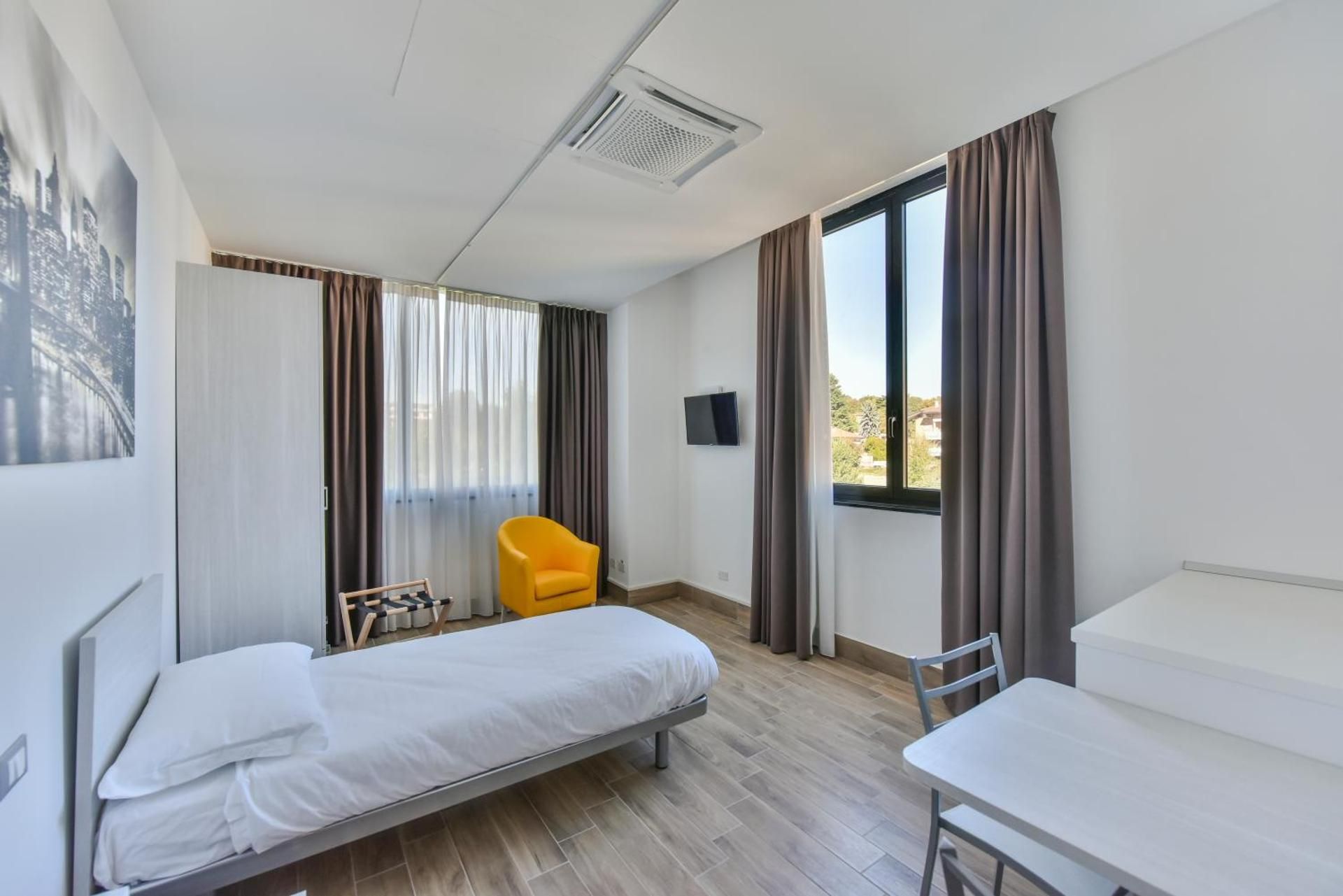 Standard Single Room