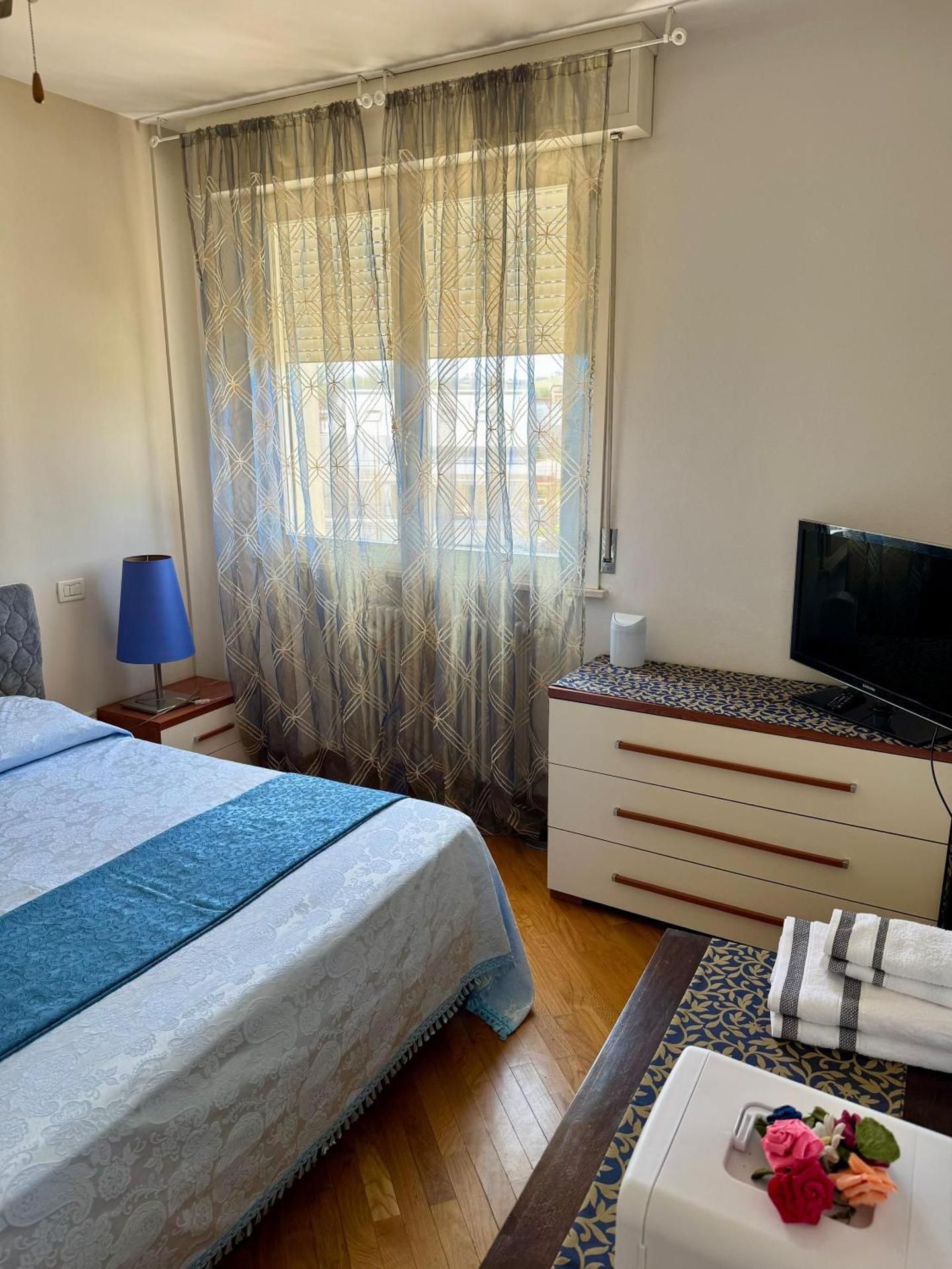 Deluxe Room (2 Adults + 1 Child)