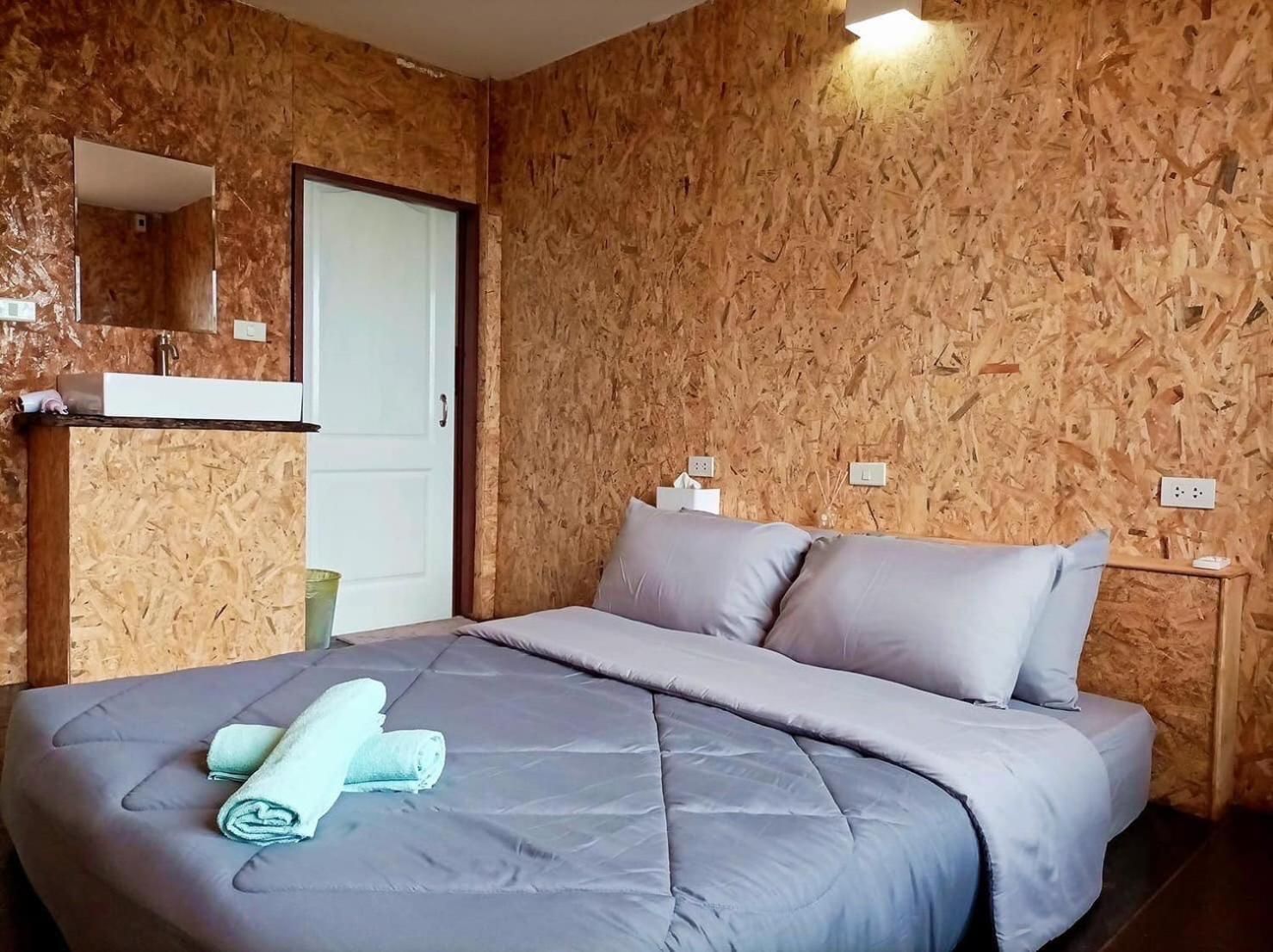 Parinya Hill Homestay & Cafe Double Room with Sea View