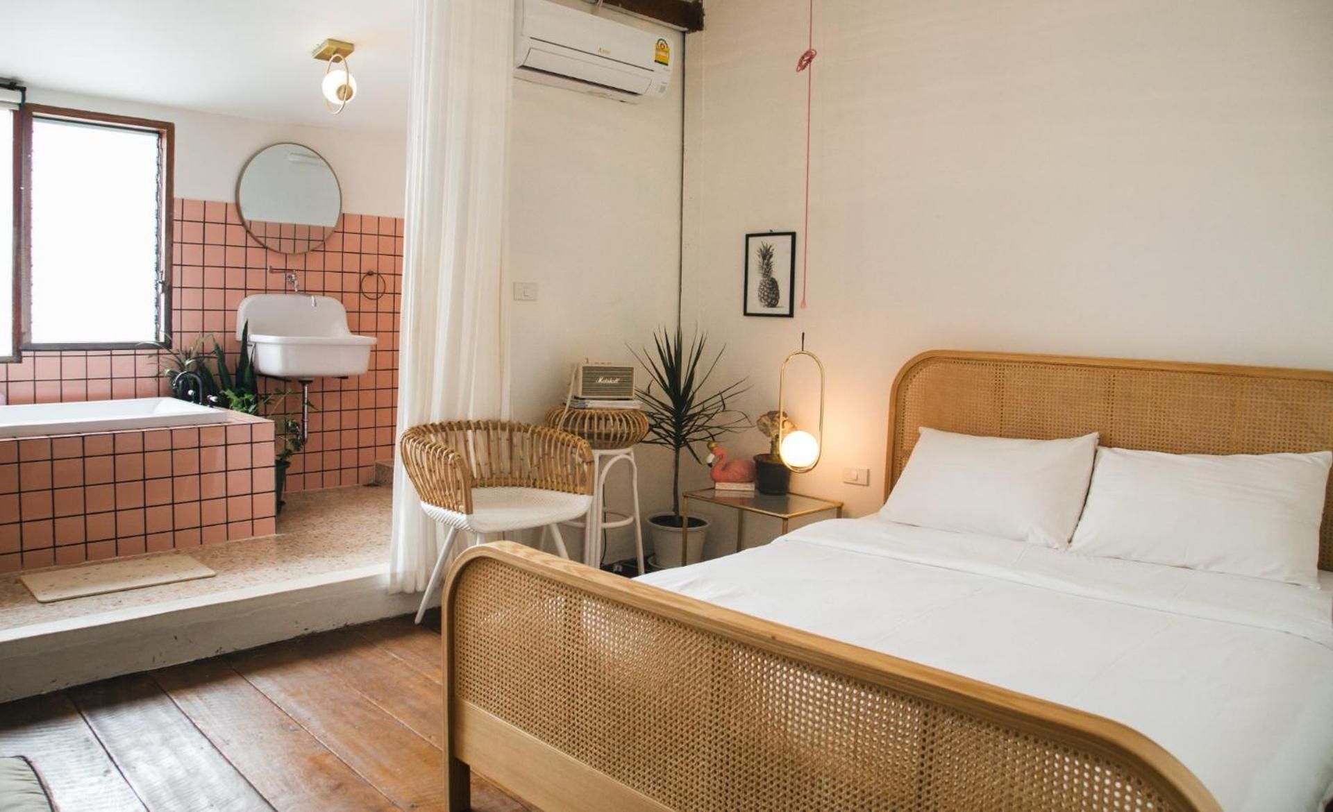 Deluxe Double Room with Bath