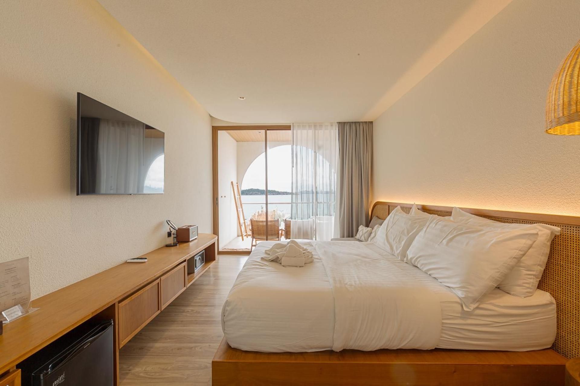 King Room with Spa Bath