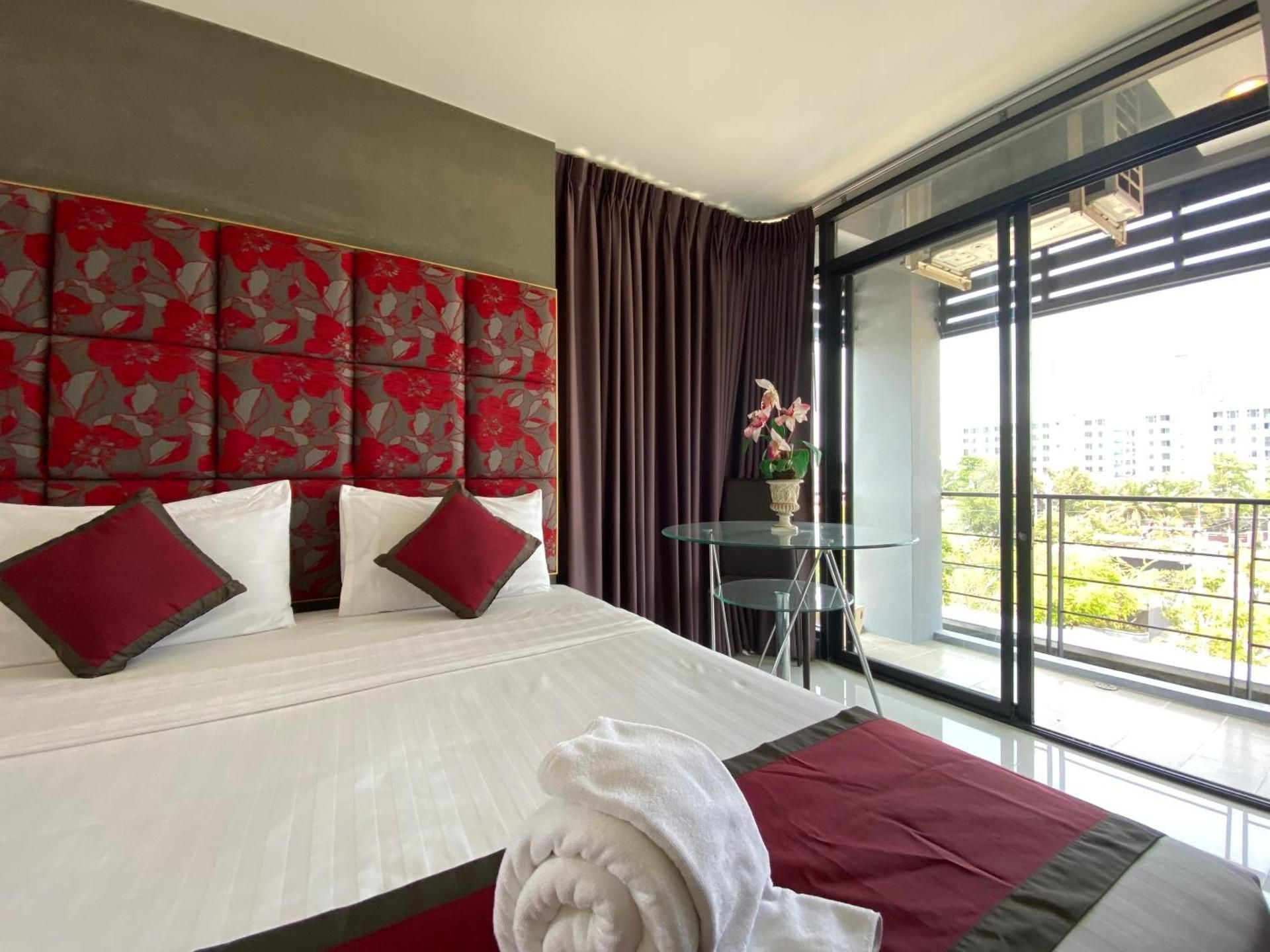 Triple Room with Terrace