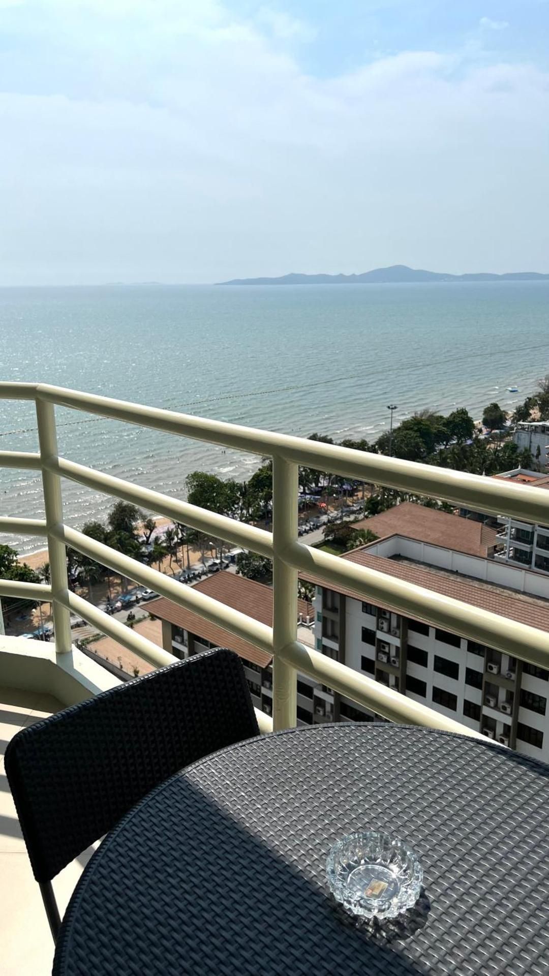 Studio with Sea View