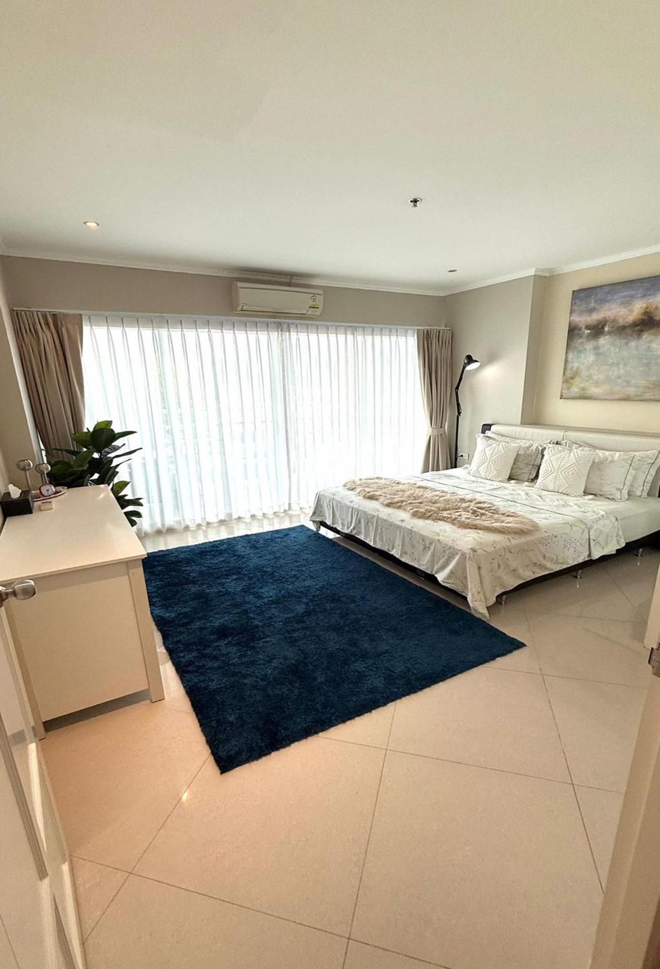 View Talay 7 Seaview Apartments Two-Bedroom Apartment