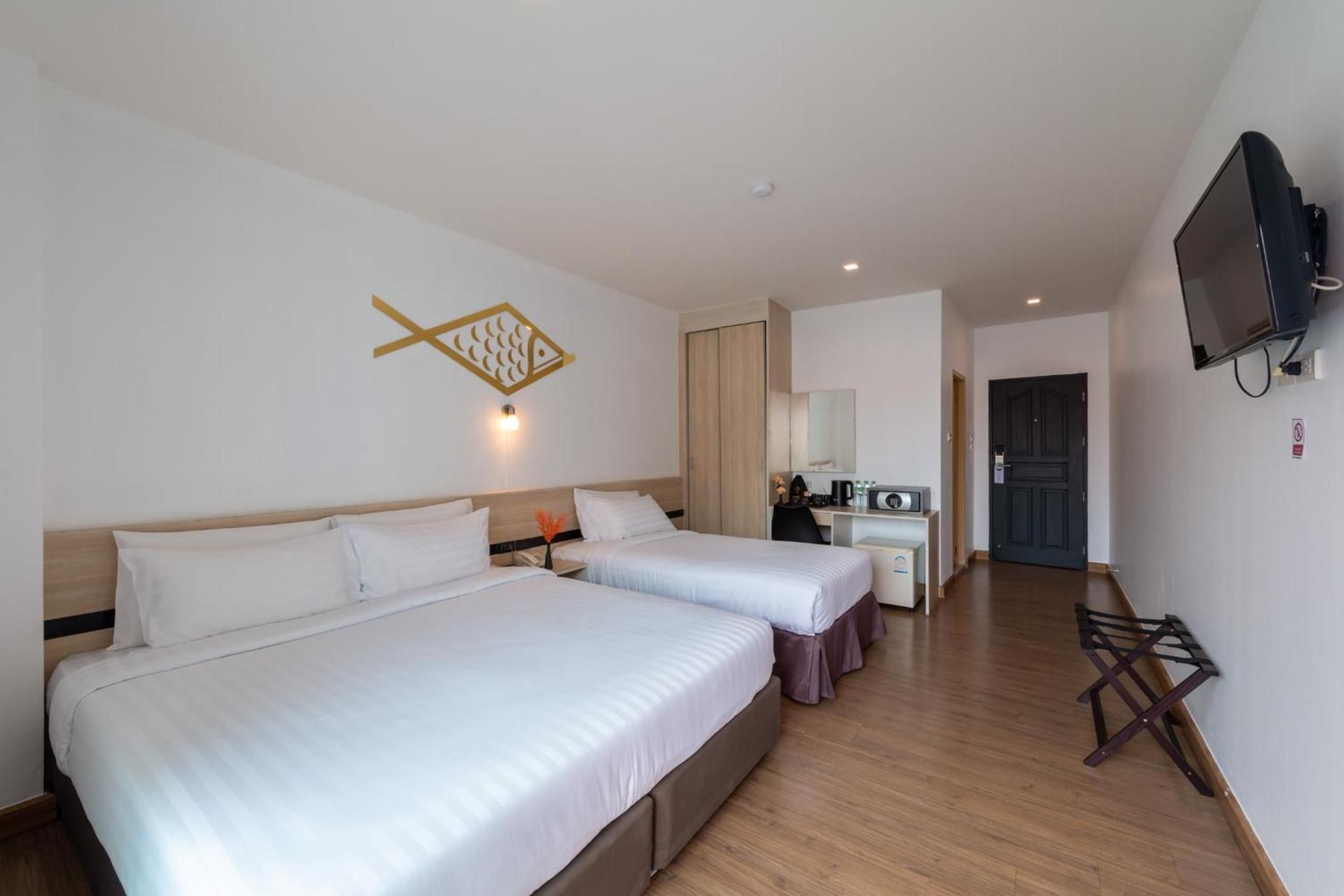Triple Room with Pool View