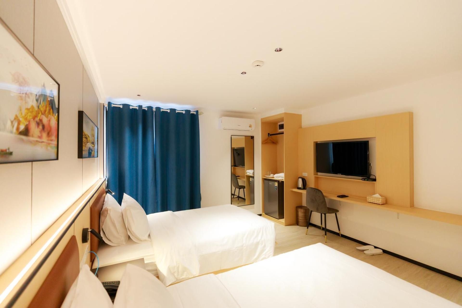 Twin Room with Private Bathroom
