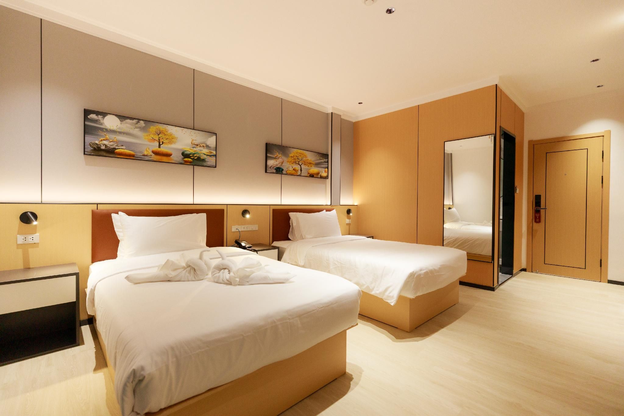 Deluxe View Room