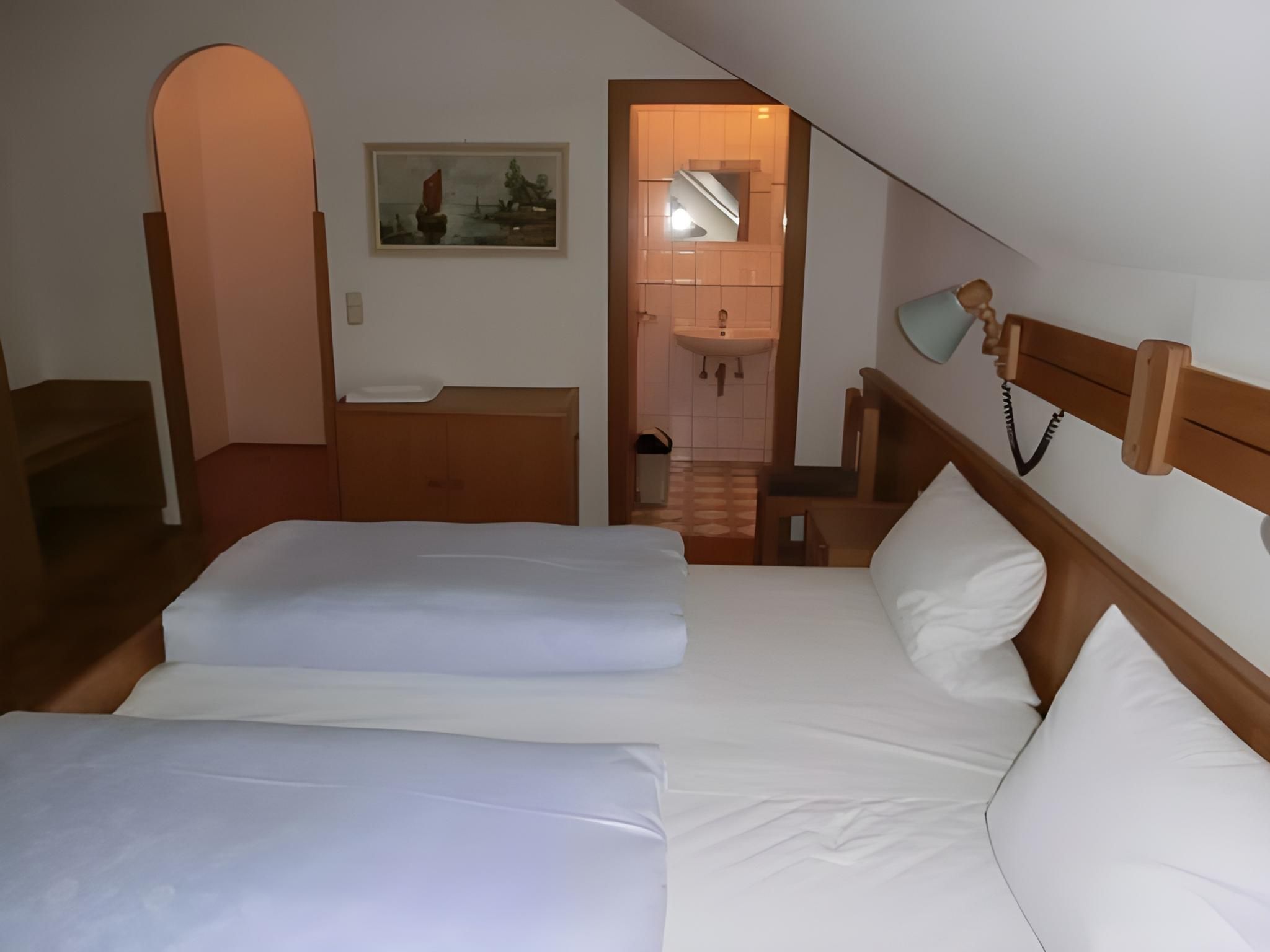 Family Room (4 Adults)