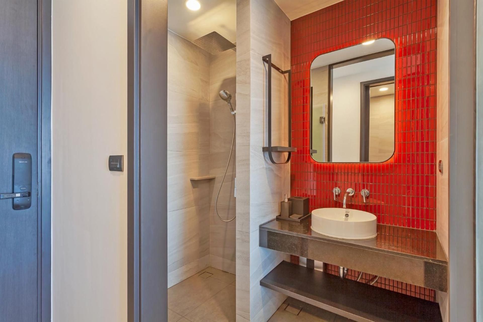 Edge Central Pattaya Ocean view visible fireworks Deluxe One-Bedroom Apartment with Ocean View 2