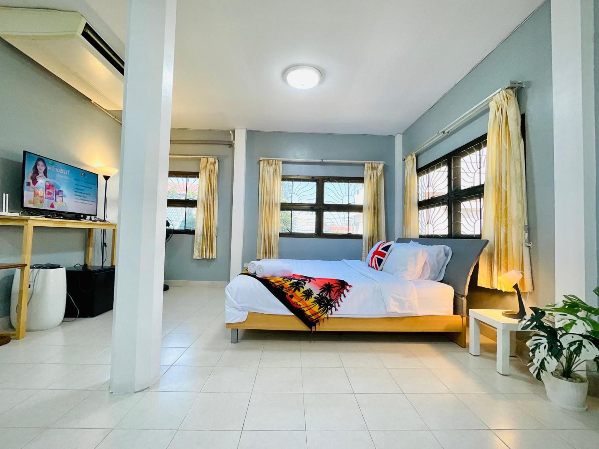 King Room with Garden View