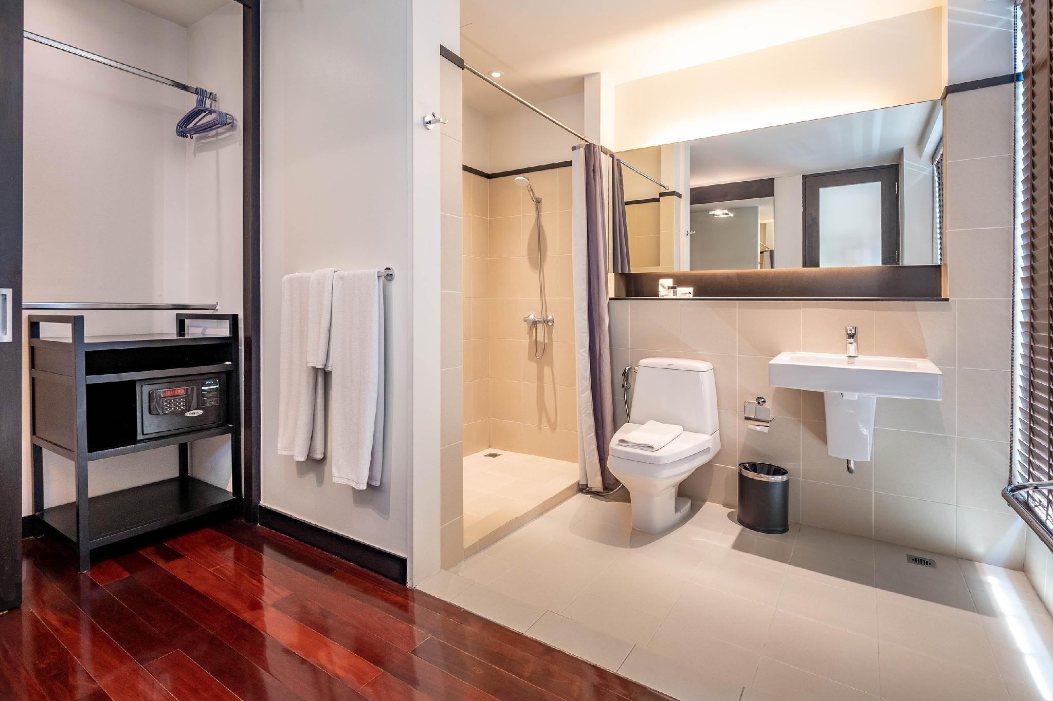 Luxe Residence Studio Apartment 2