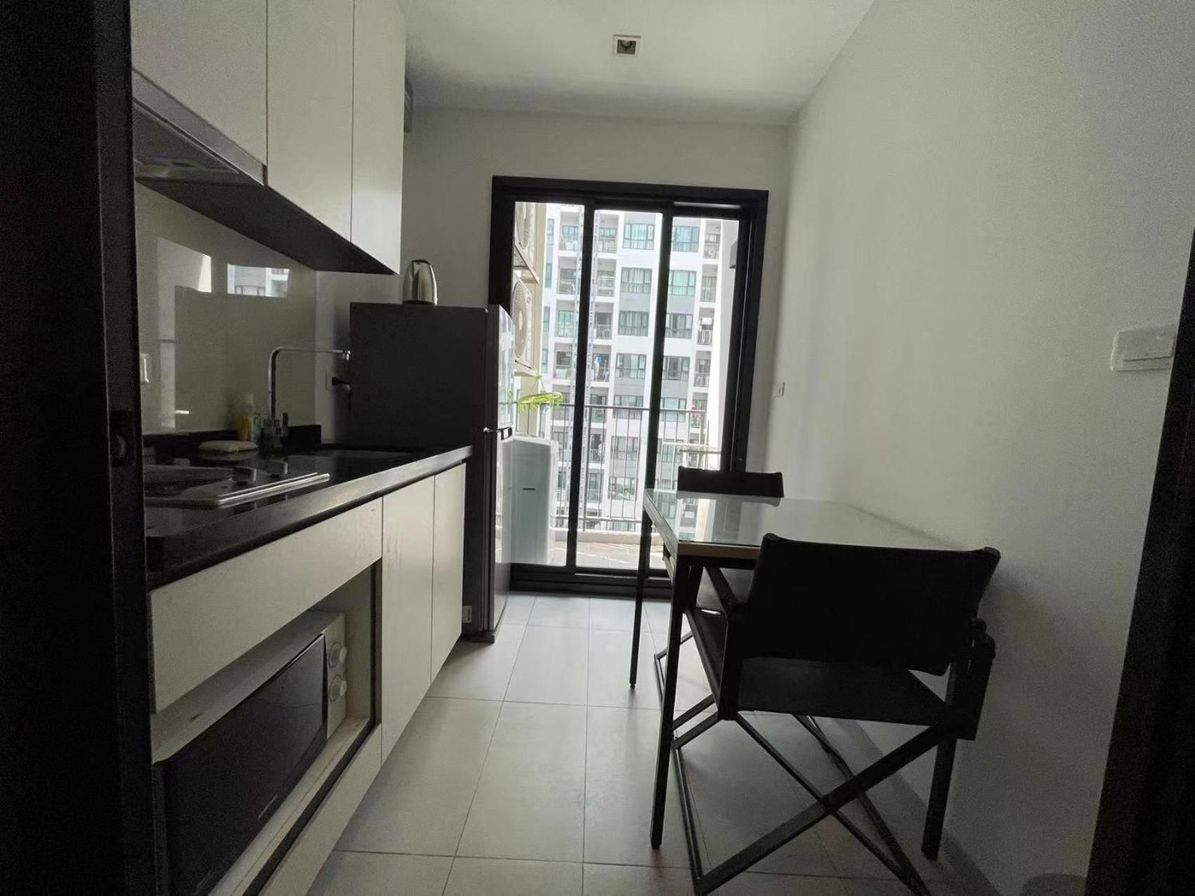 Studio with Balcony