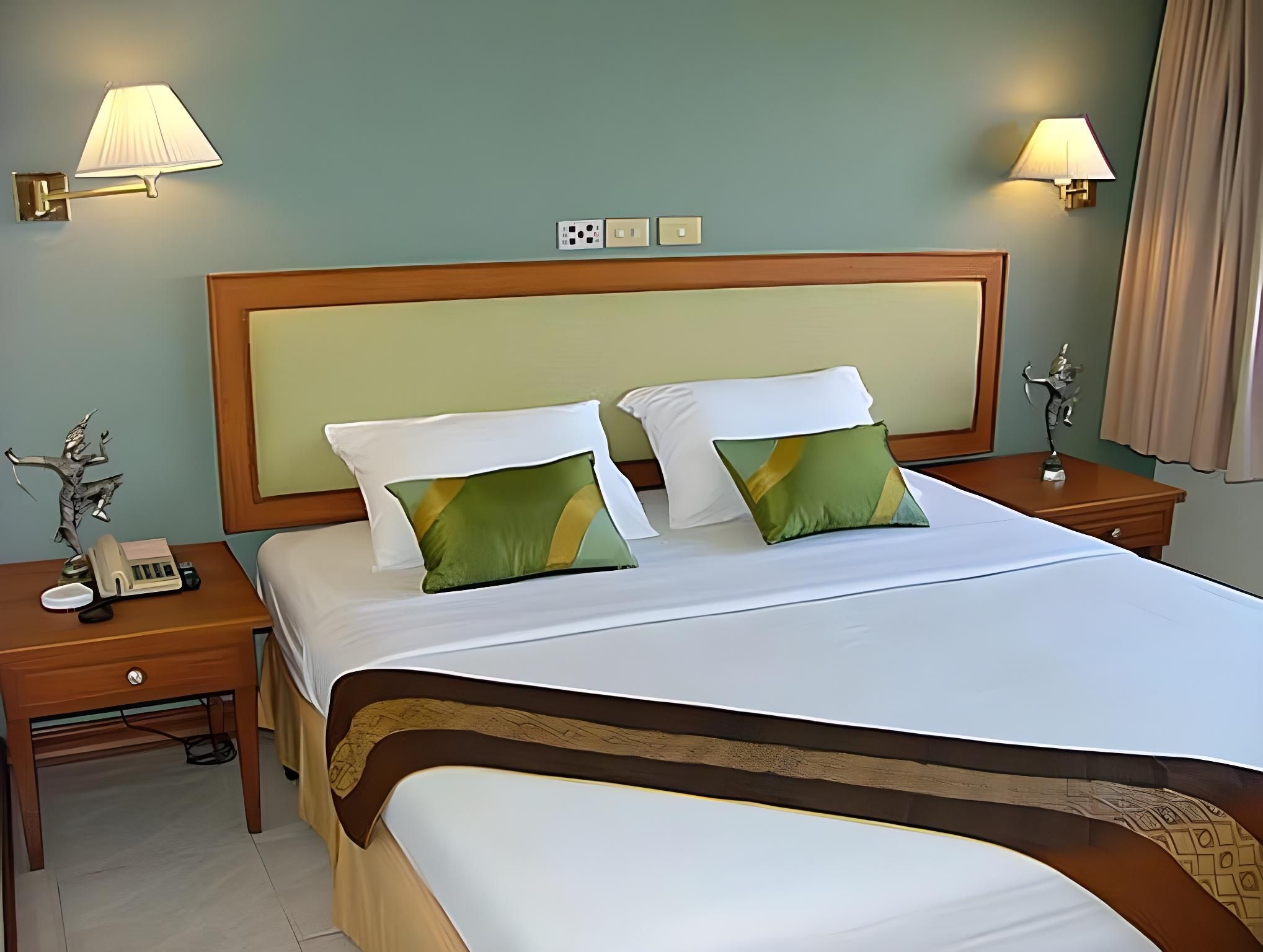 Standard with 1 King Bed