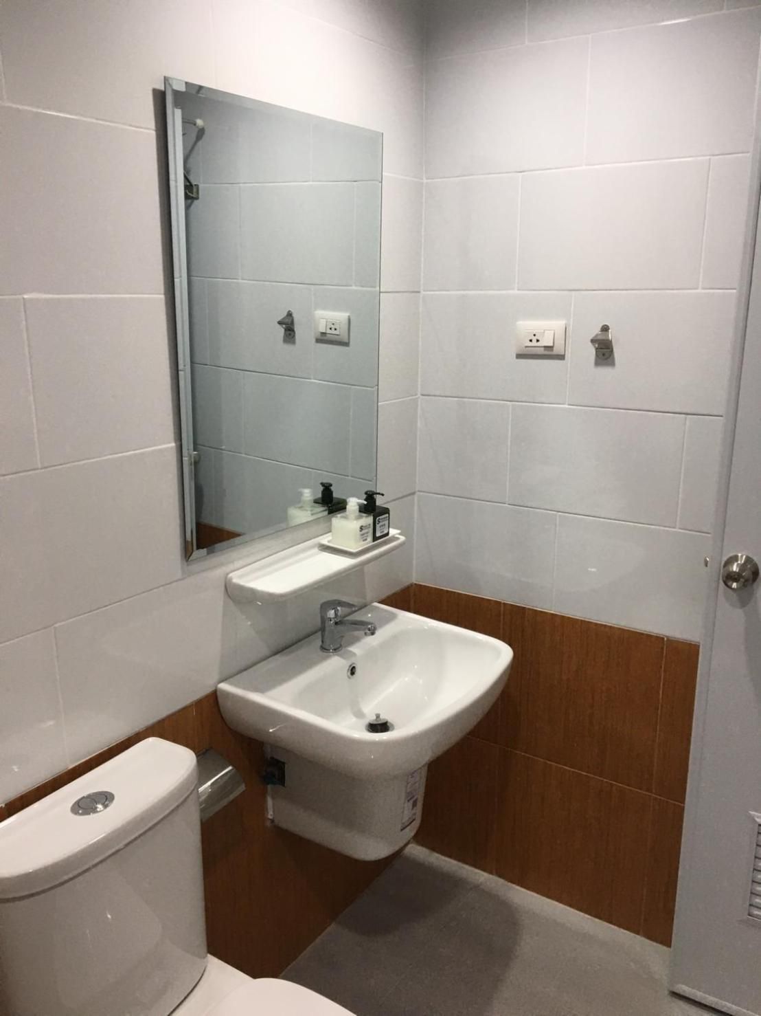 Smart Place Pattaya Double Air Conditioning 3