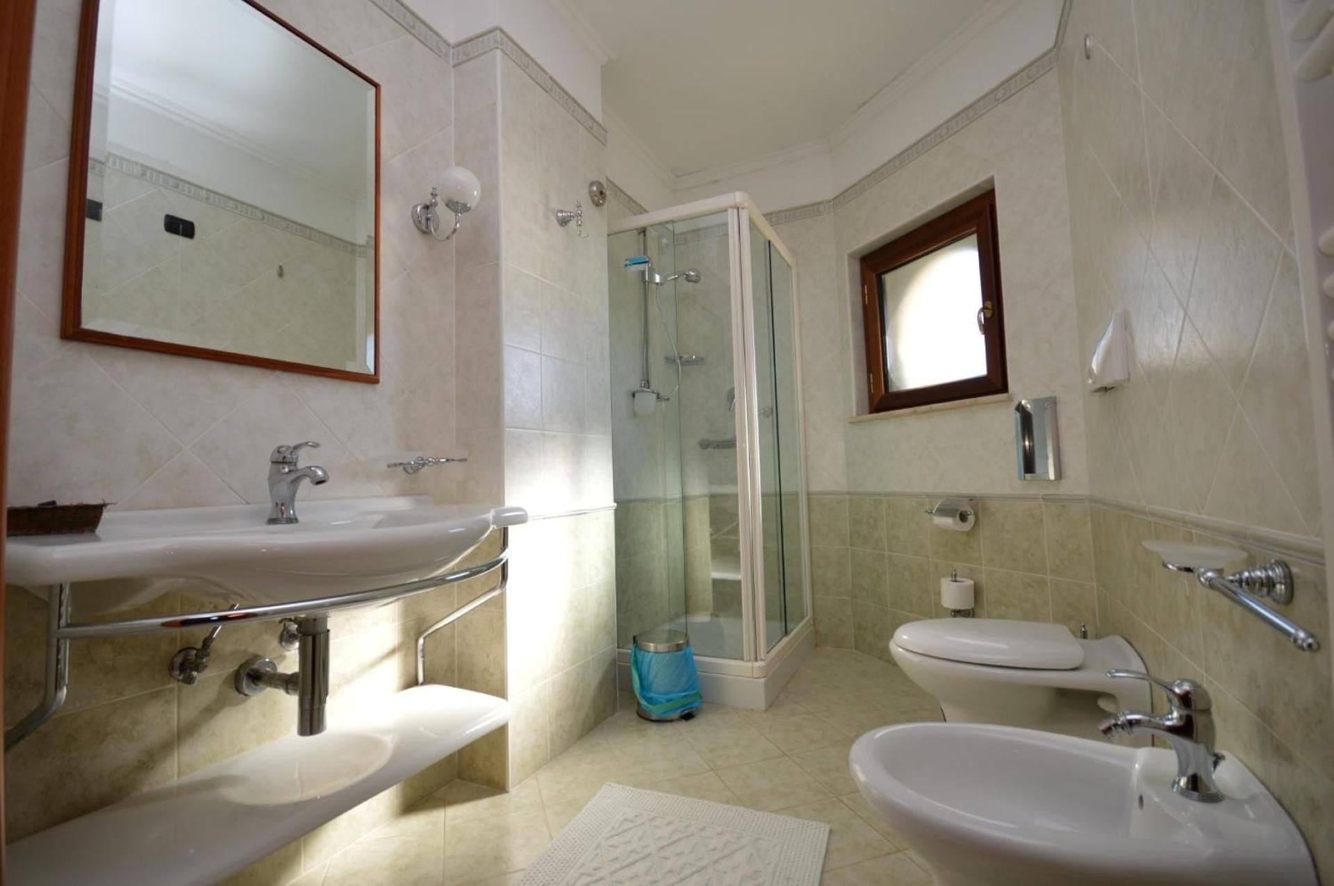Deluxe Double or Twin Room with Sea View