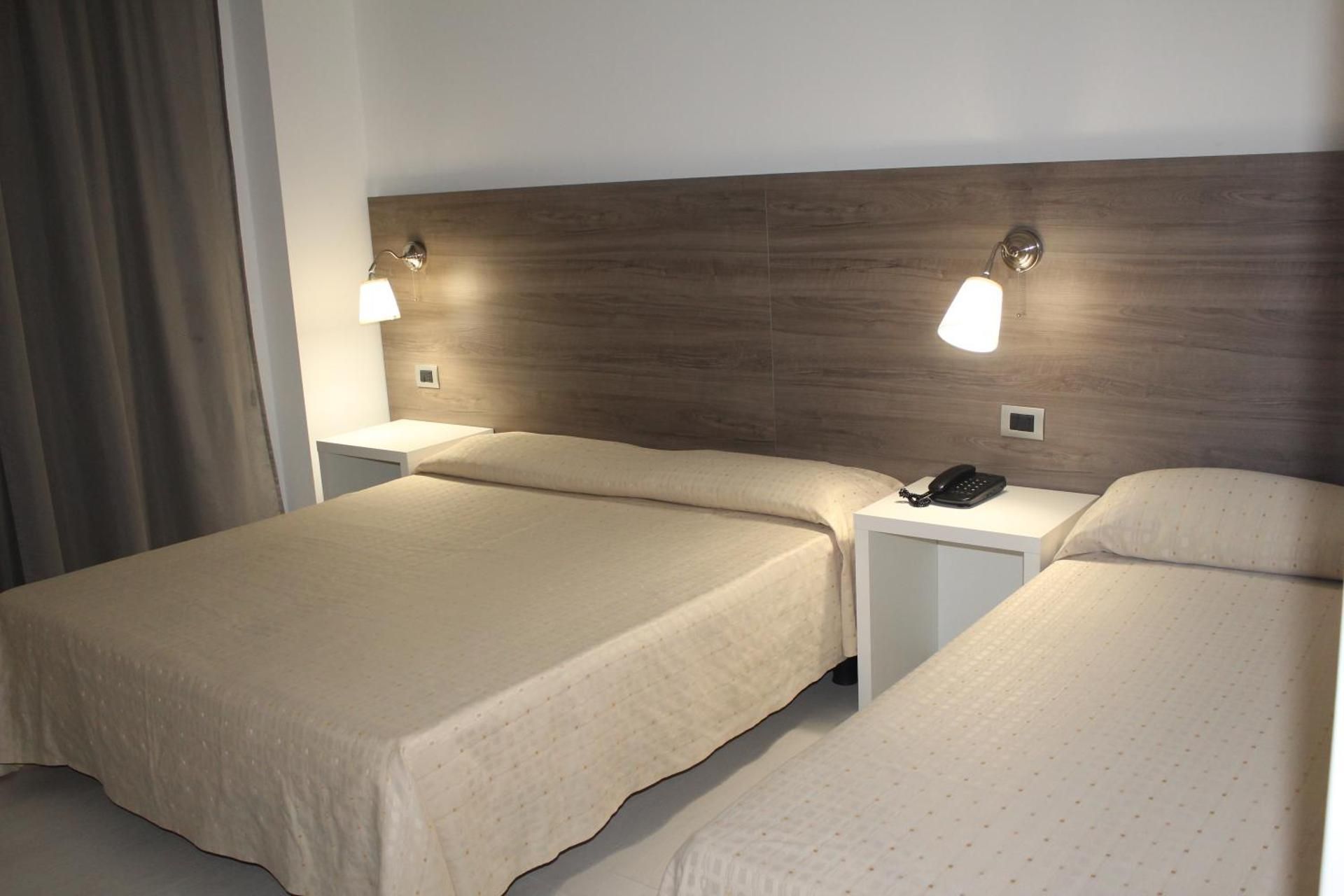 Triple Room with Sea View
