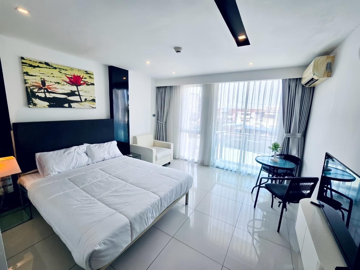 Superior - 1 King Bed