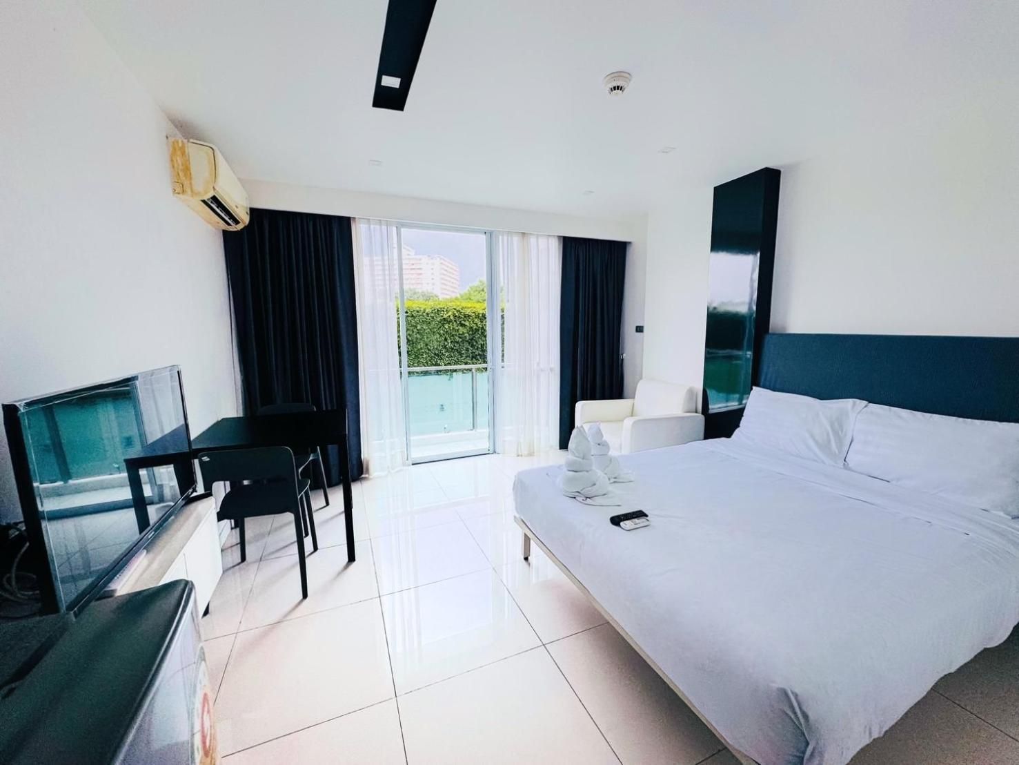 Deluxe Double Studio