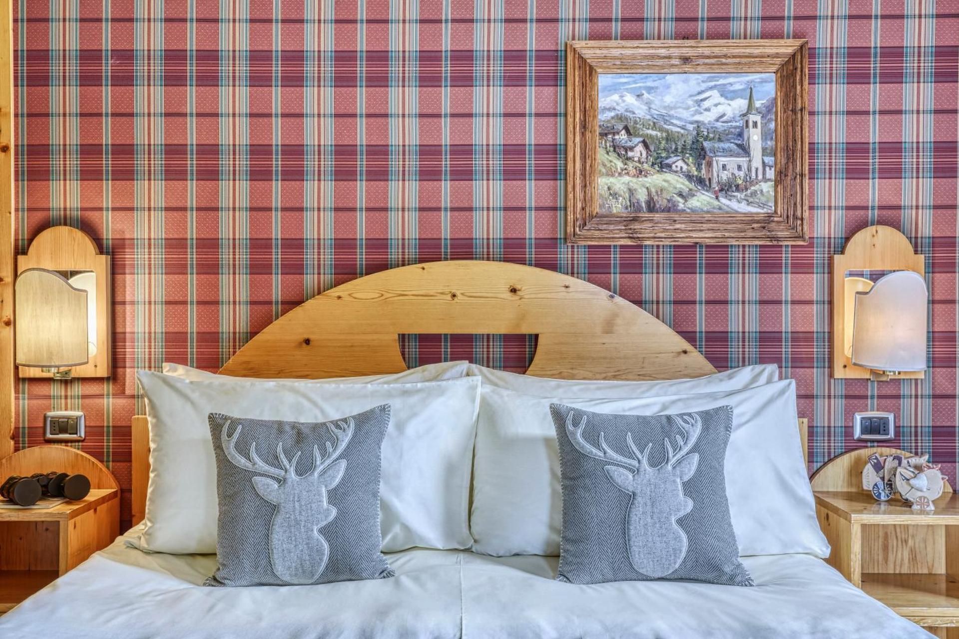Superior Double Room with Extra Bed and Balcony