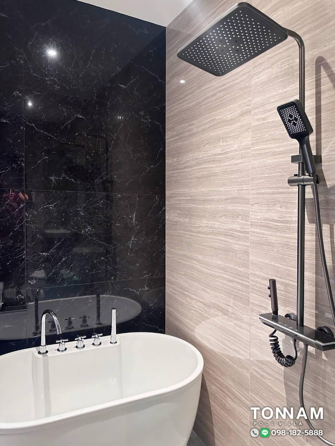 Tonnam pool villa 2-Bedroom Family Double Room with Family Private Bath 3