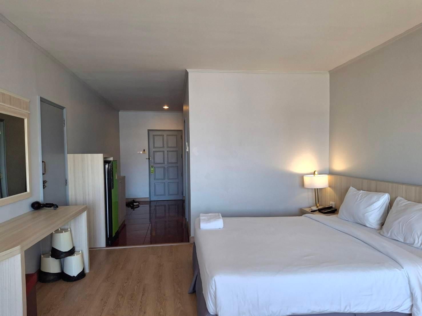 Deluxe Sea View Single Room