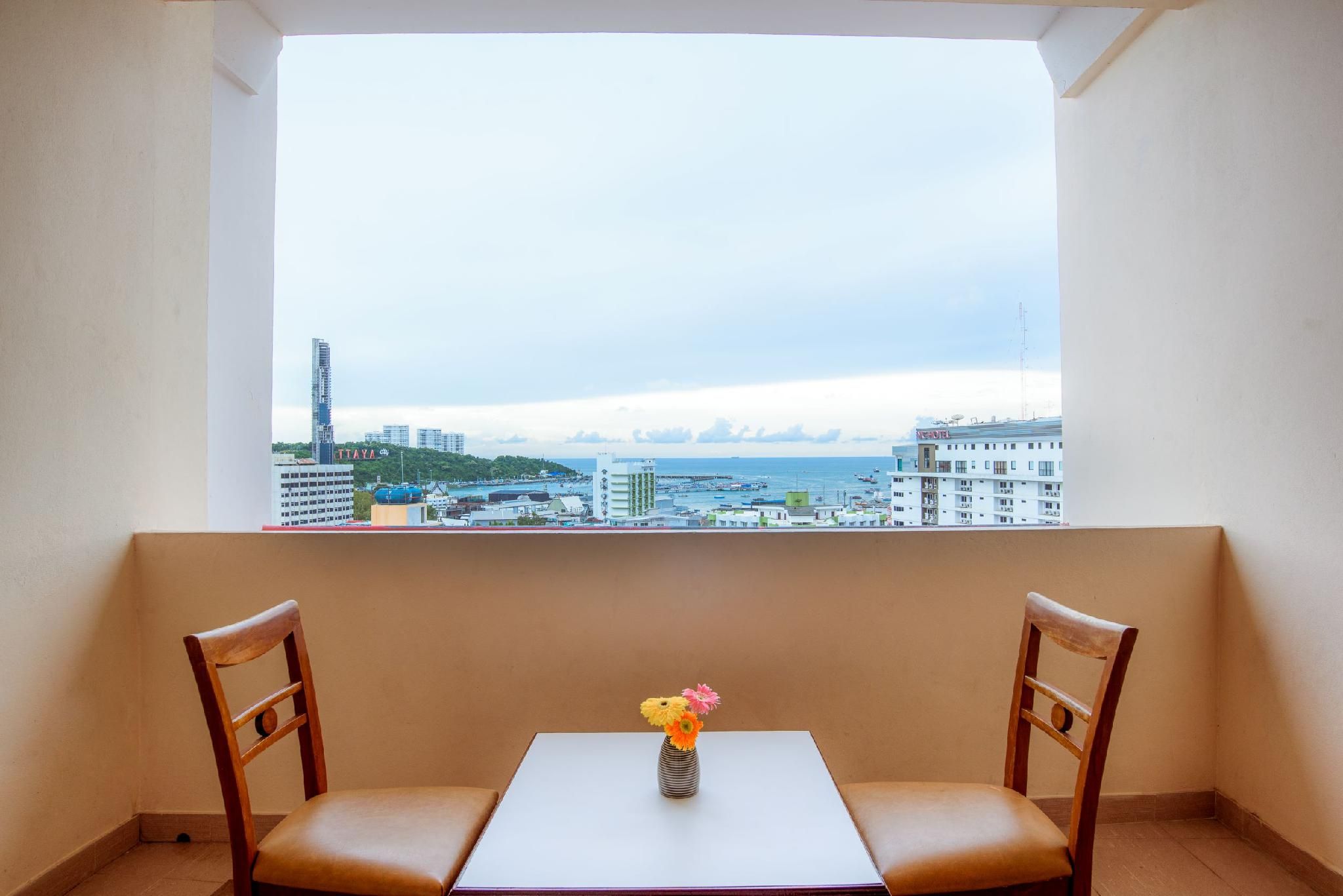 Sea View Suite