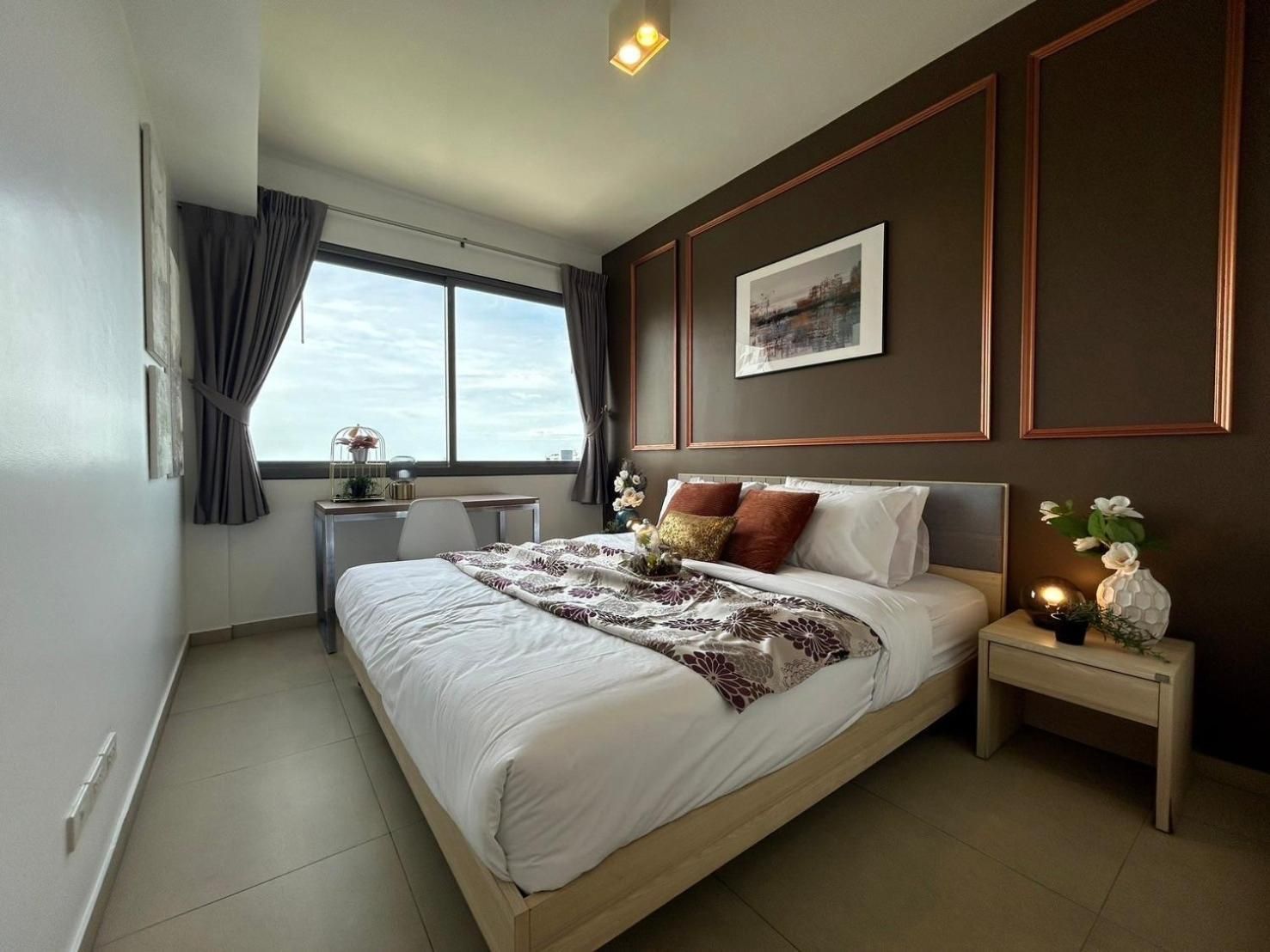 Three-Bedroom Apartment - High Floor