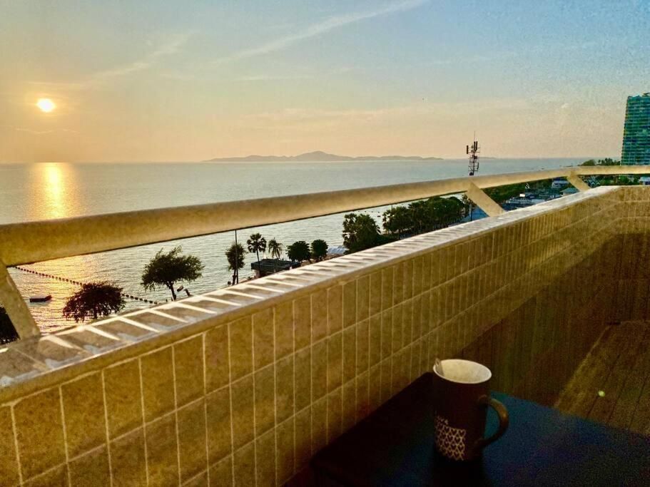 Studio Apartment with Balcony
