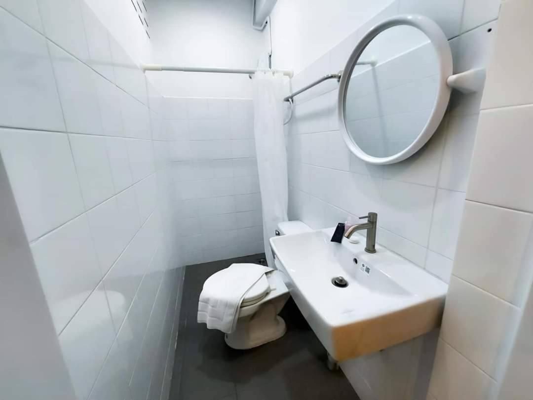 Matcha House jomtien Pattaya Double Room with Private Bathroom 3