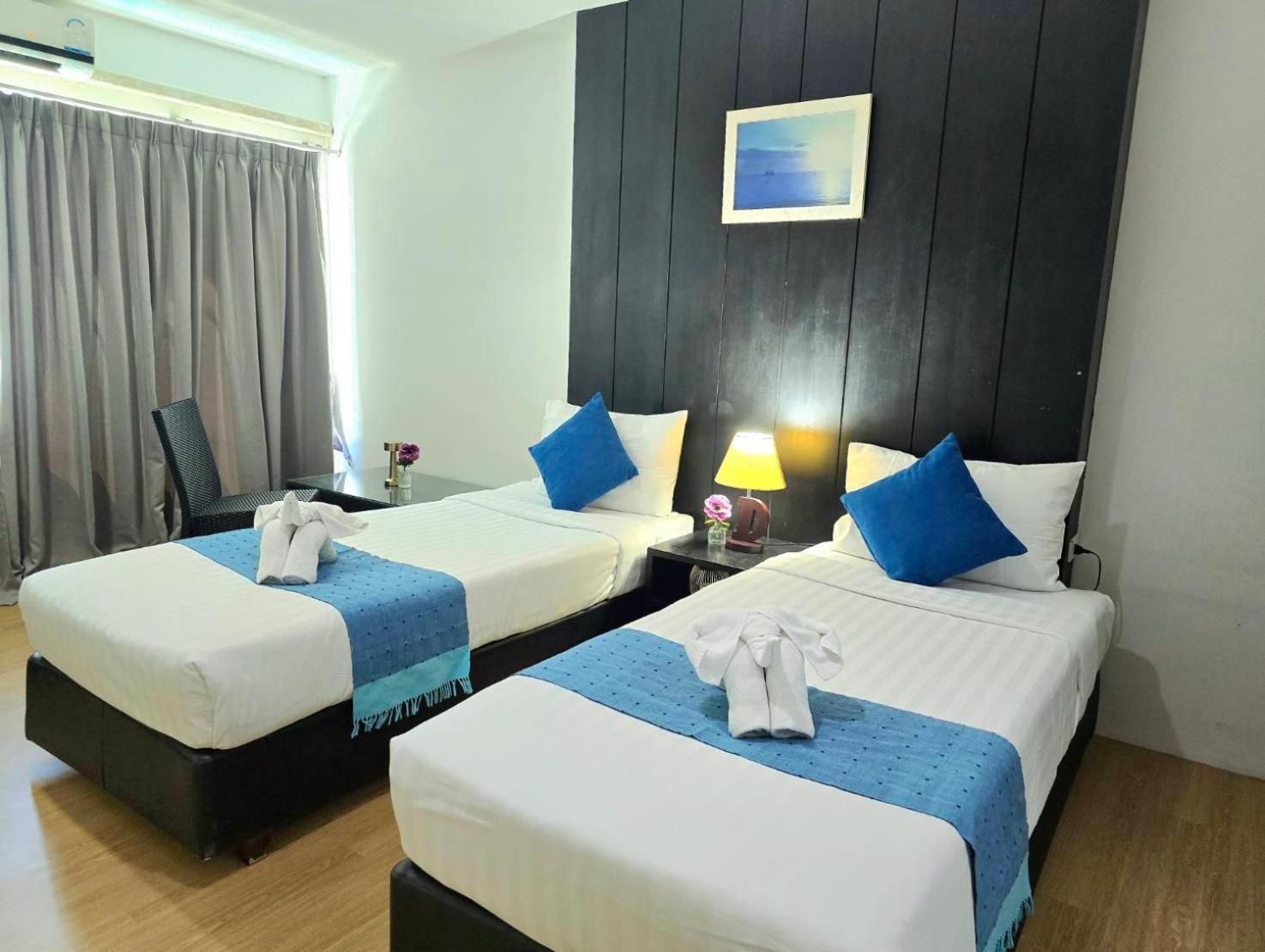 Superior Double or Twin Room with Pool View