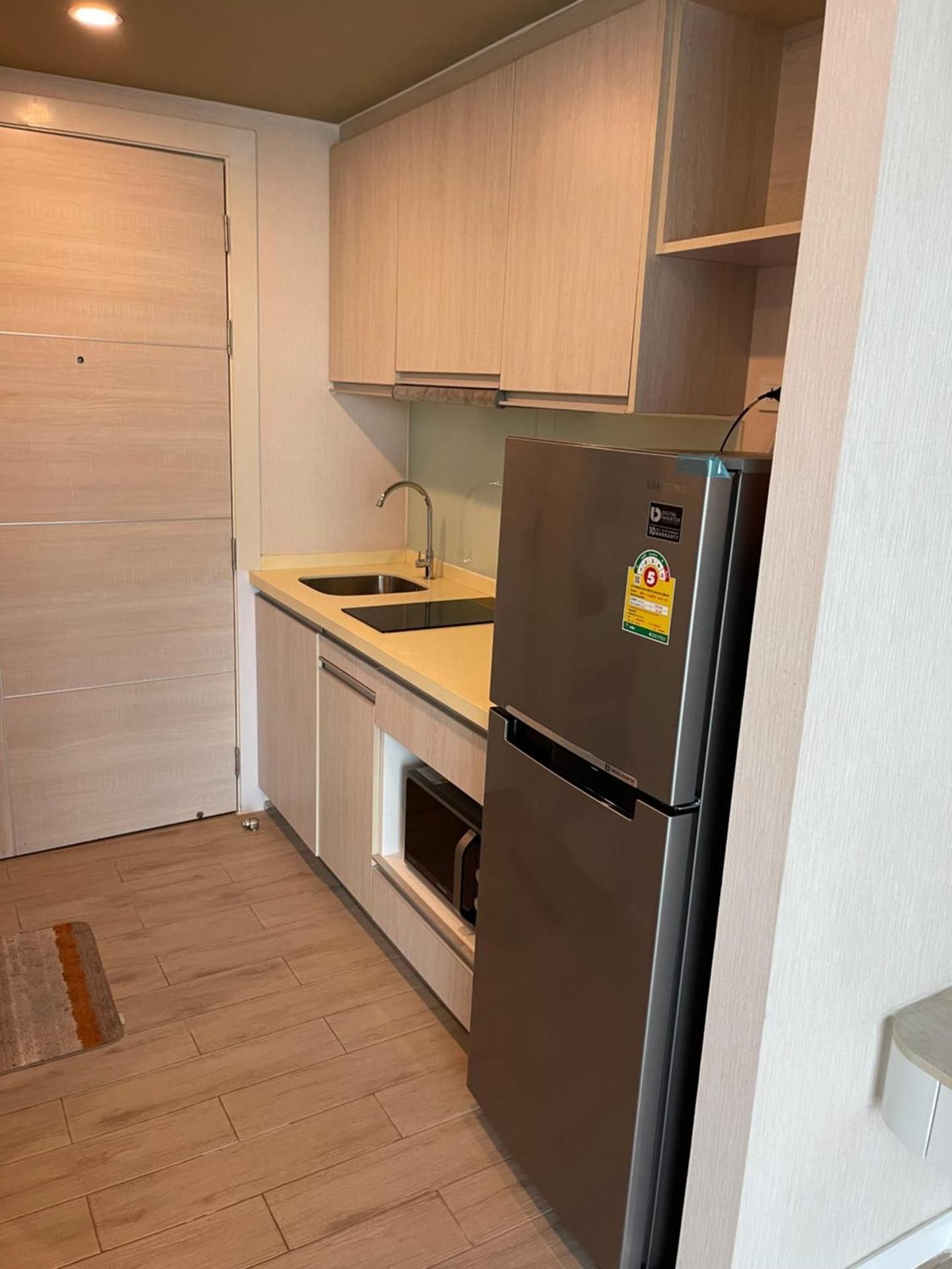 Studio Apartment with Balcony