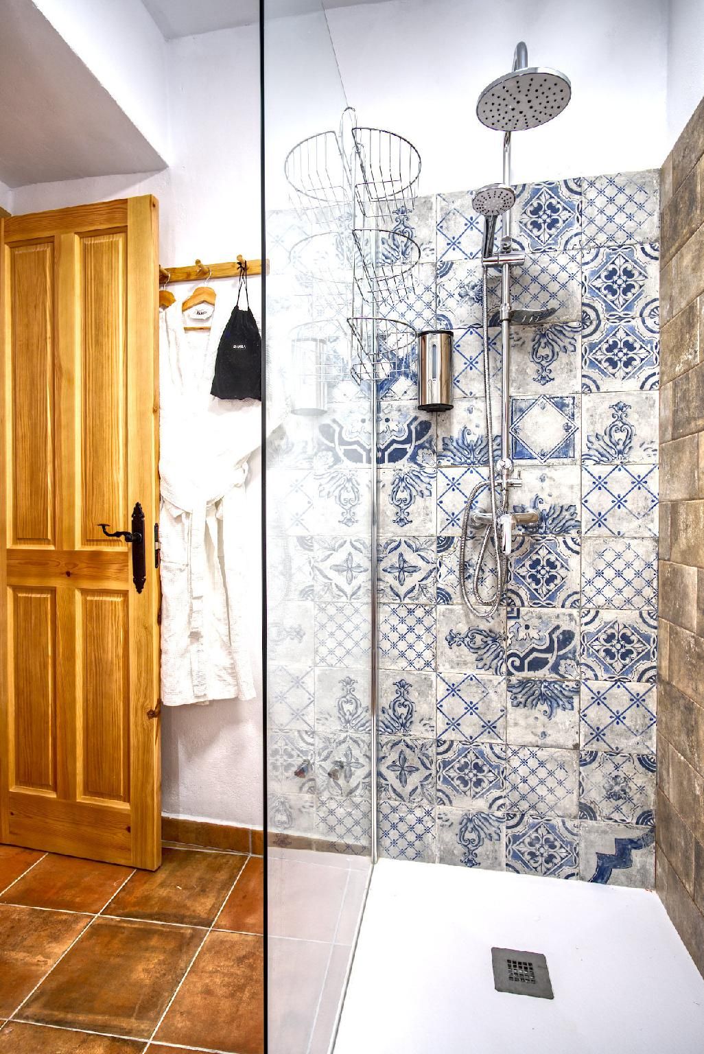 La Vieja Botica Bed & Breakfast King-Classic-Ensuite with Shower-Balcony-4 3