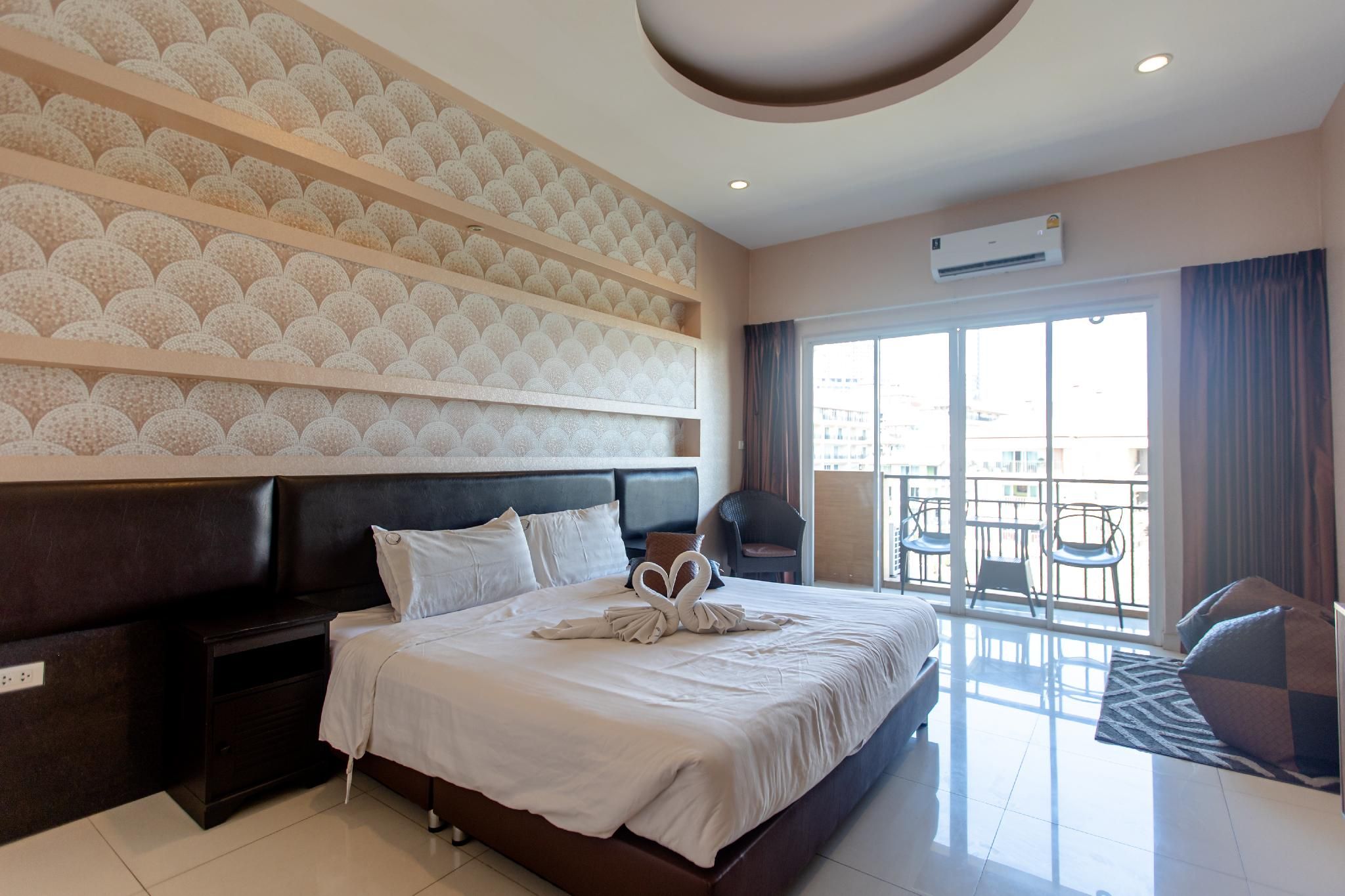 Queen Room