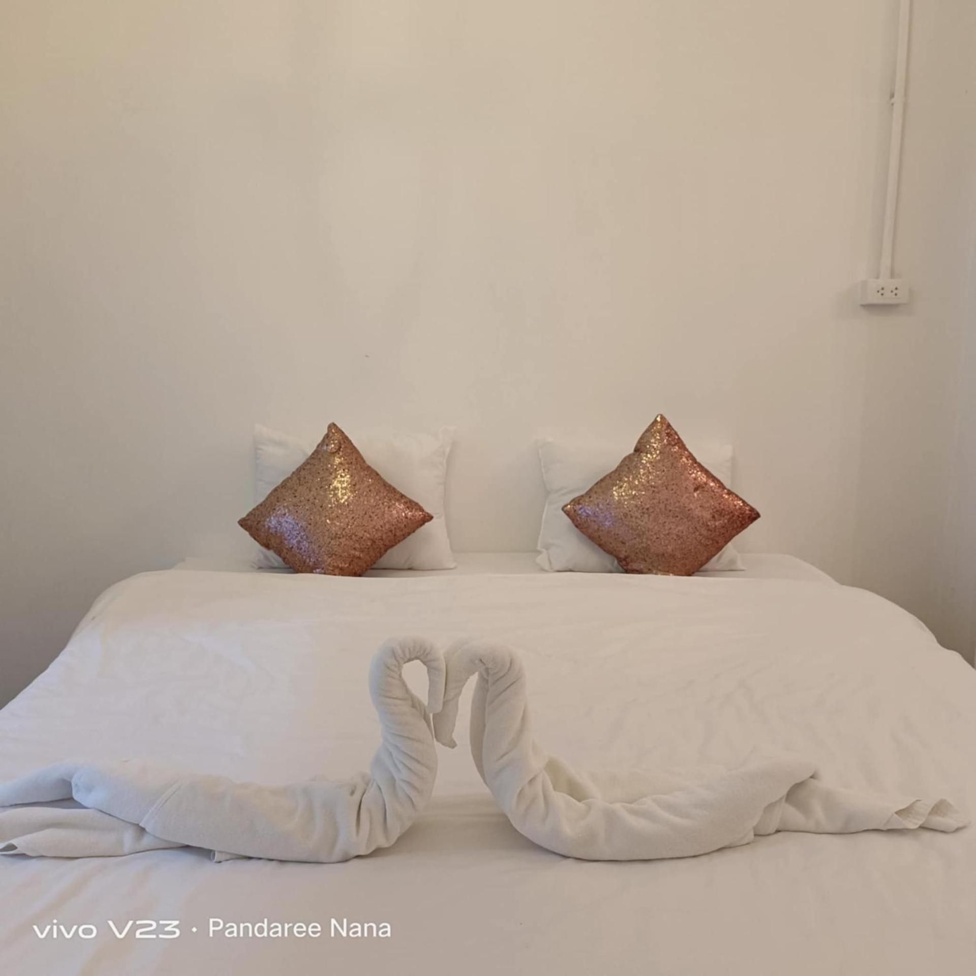 Standard Double Room with Shared Bathroom