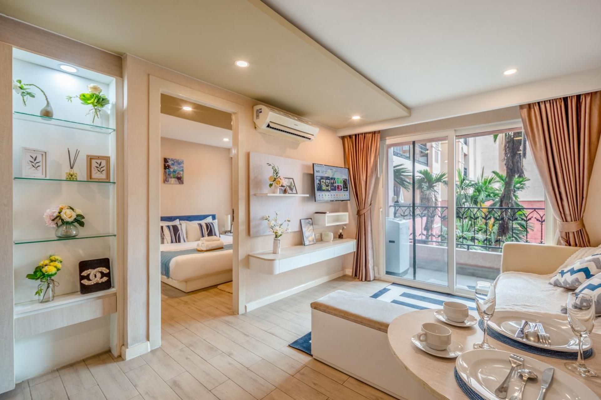 One-Bedroom Apartment