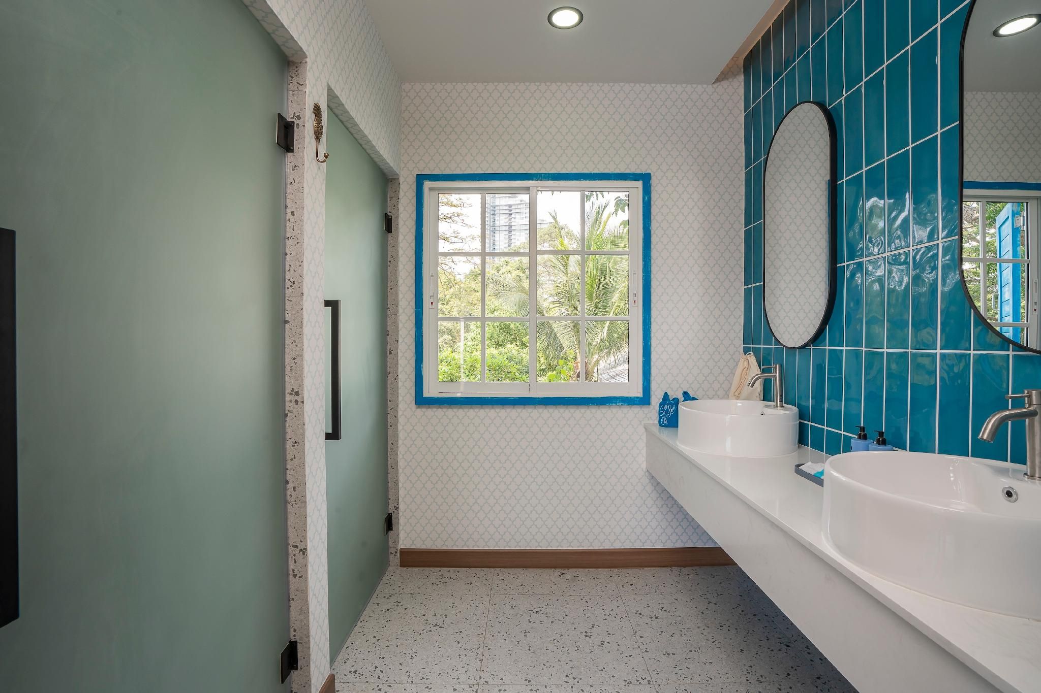 Cafe Suites Sea View Double Suite 1